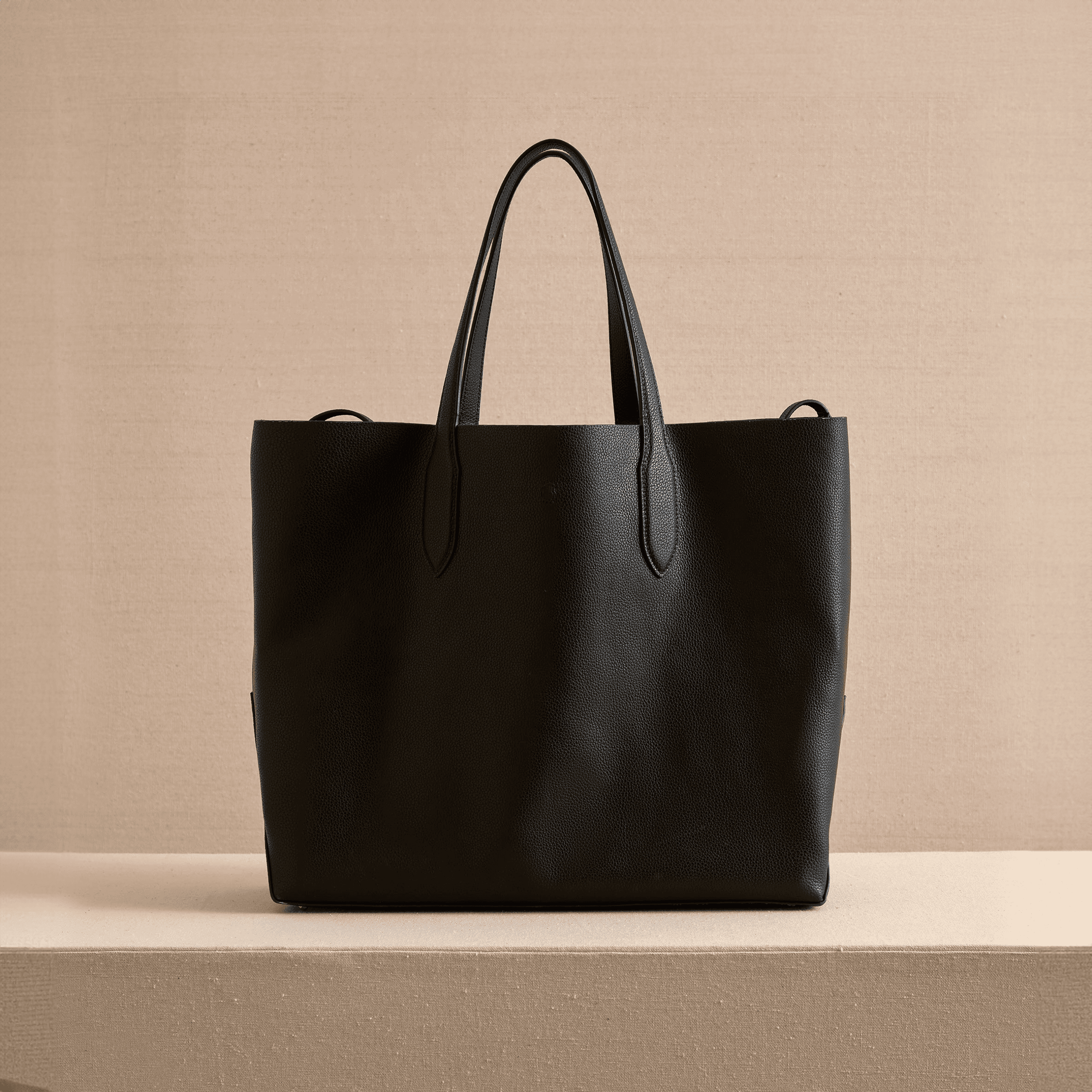 Eleanor 42 — W481437GBLK