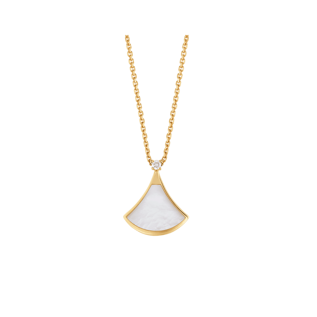 DIVAS’ DREAM Necklace — Yellow gold, diamonds, mother of pearl — CL859986