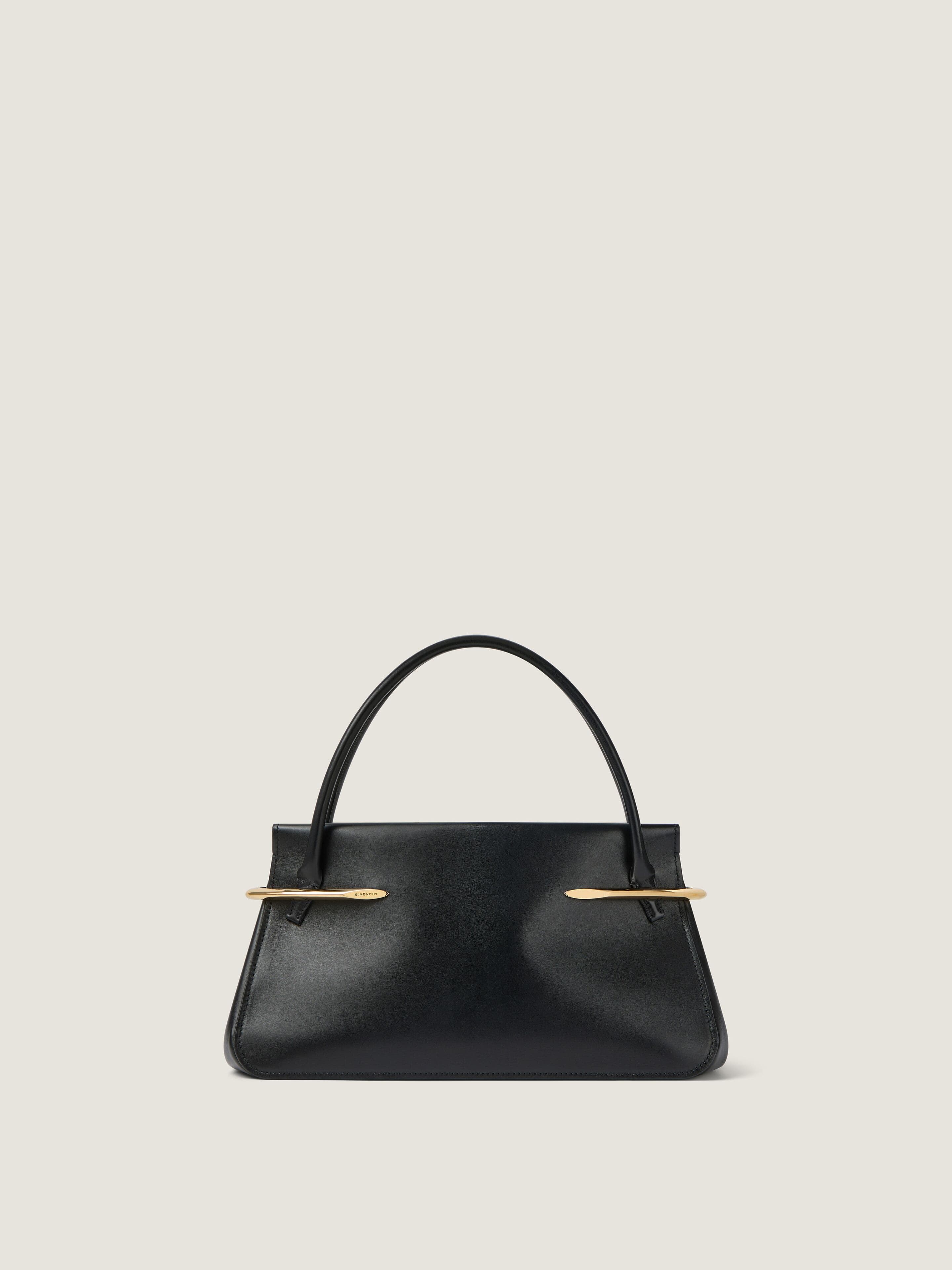 Medium Pinch bag in leather — BB5158B2CN-001