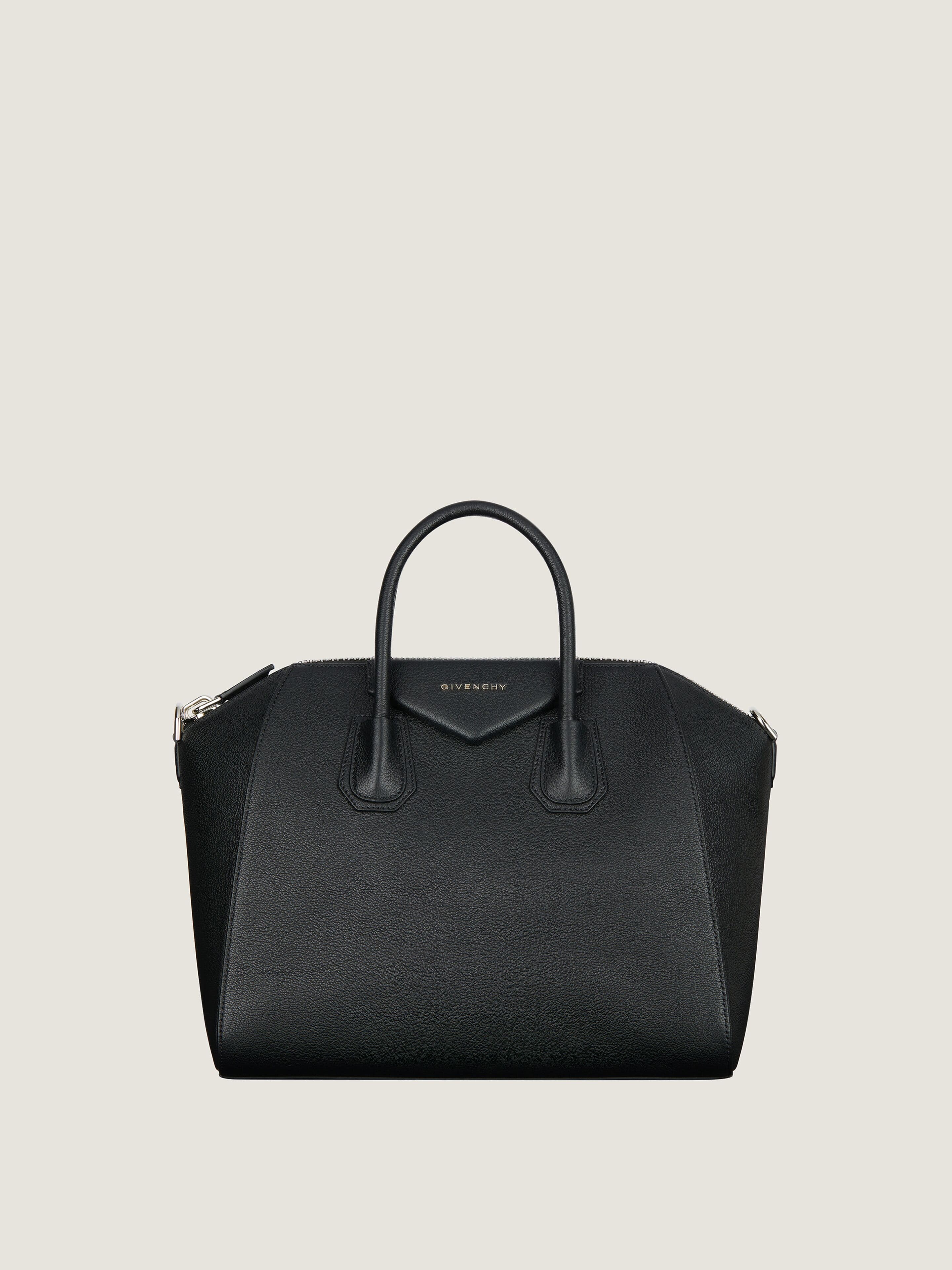 Medium Antigona bag in grained leather — BB05118012-001