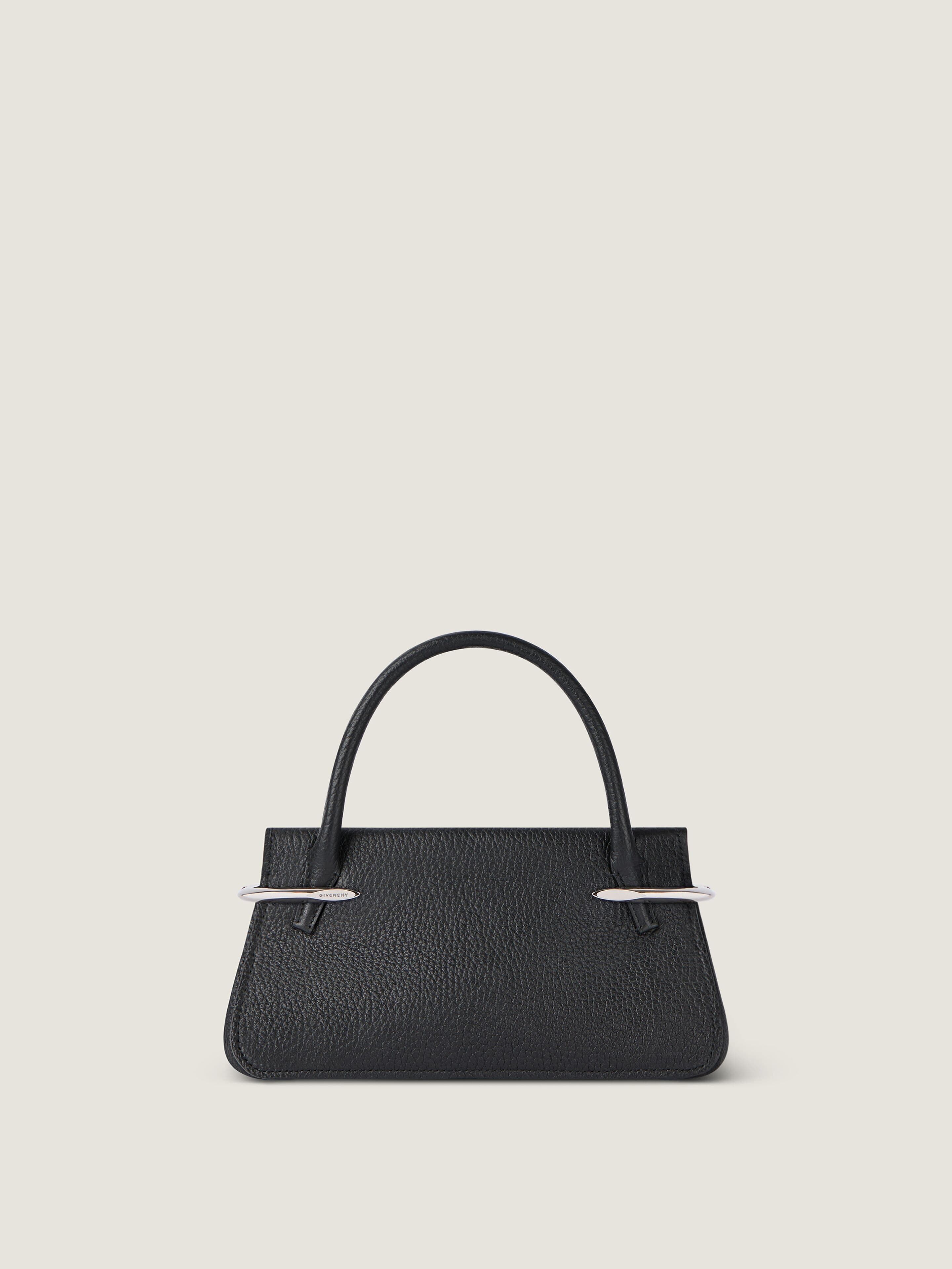 Medium Pinch bag in grained leather — BB5158B2DF-001