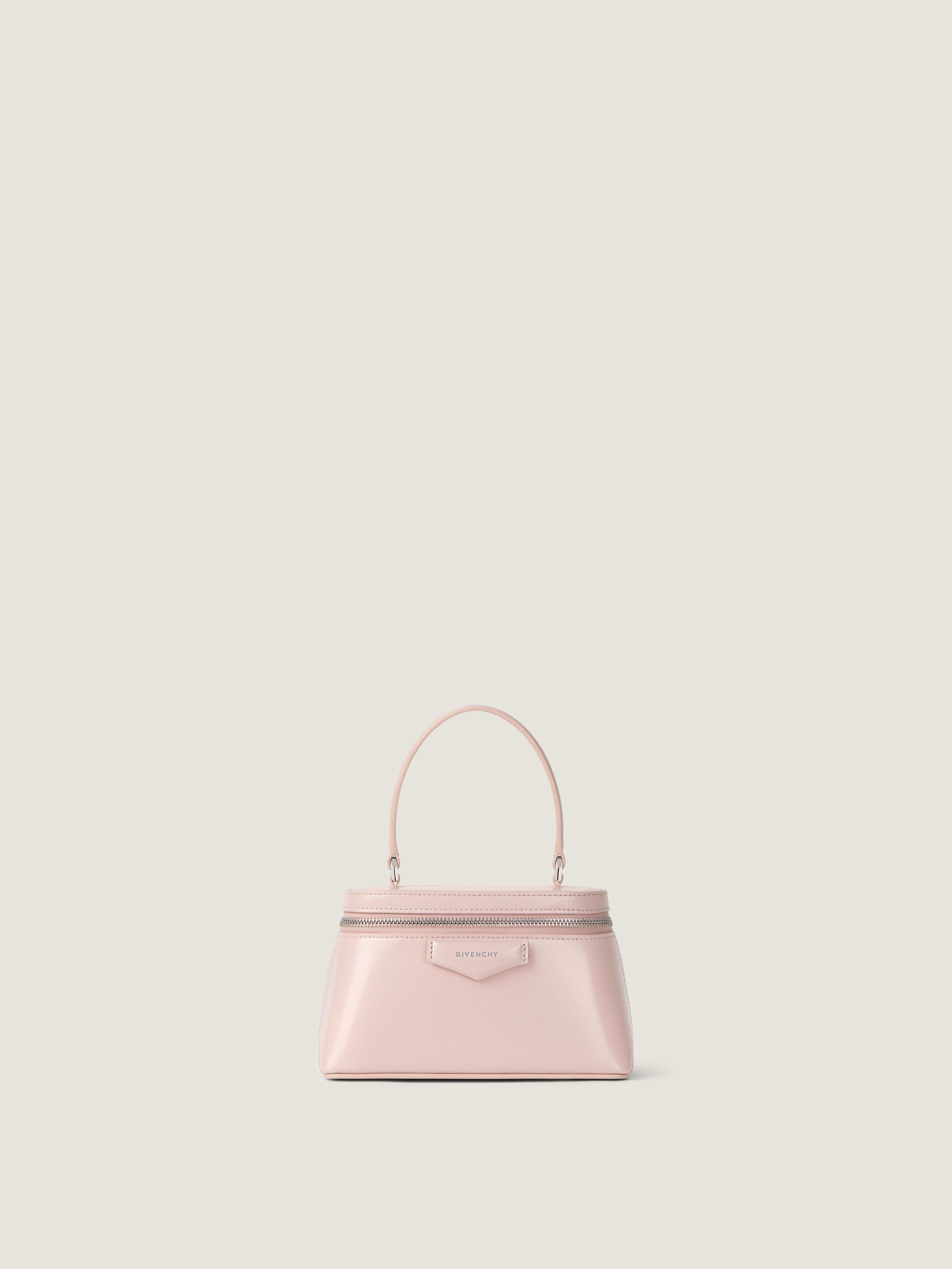 Antigona vanity bag in Box leather with chain — BB60QMB00D-661