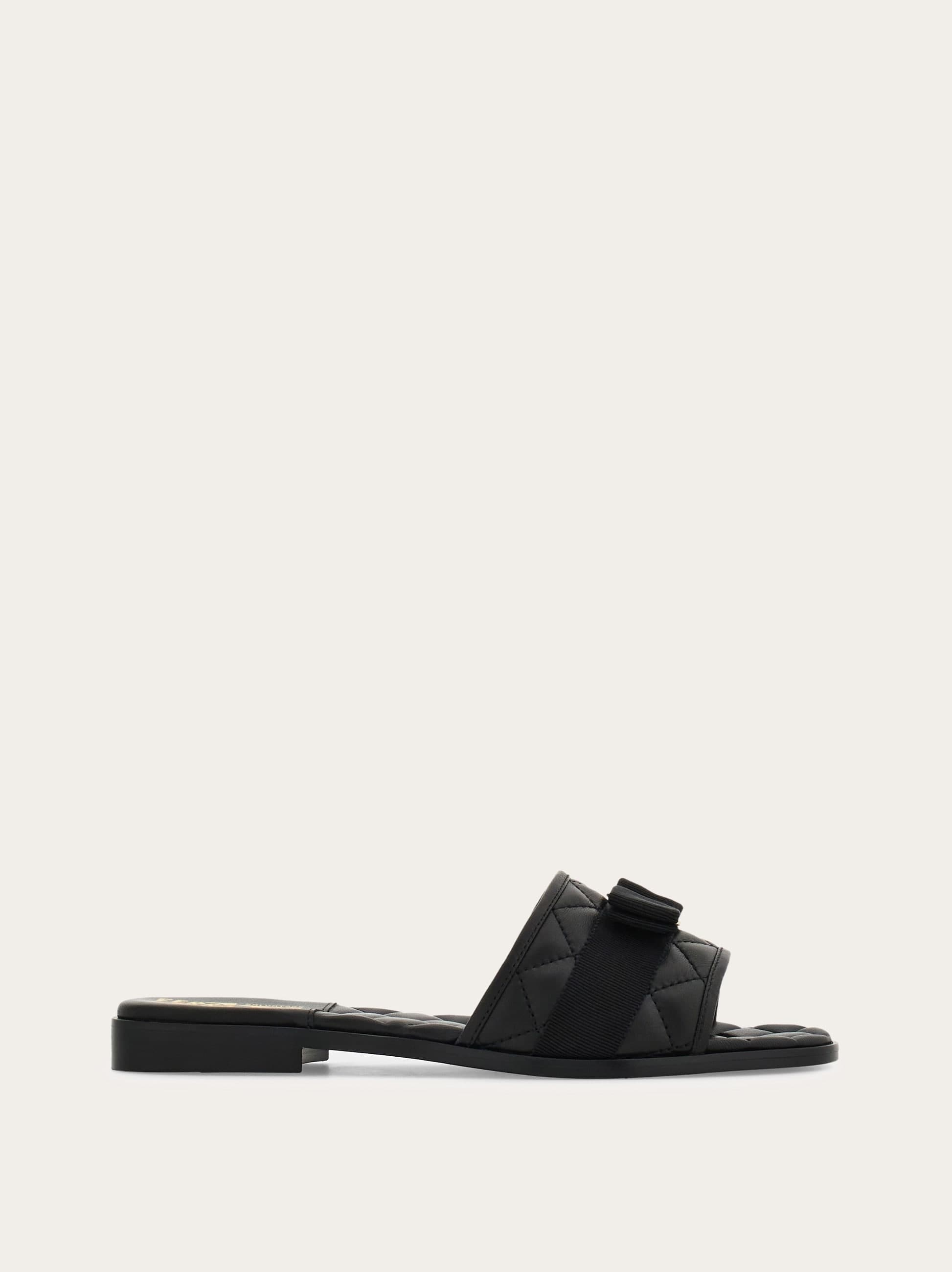 Quilted slide with Vara bow — 753739