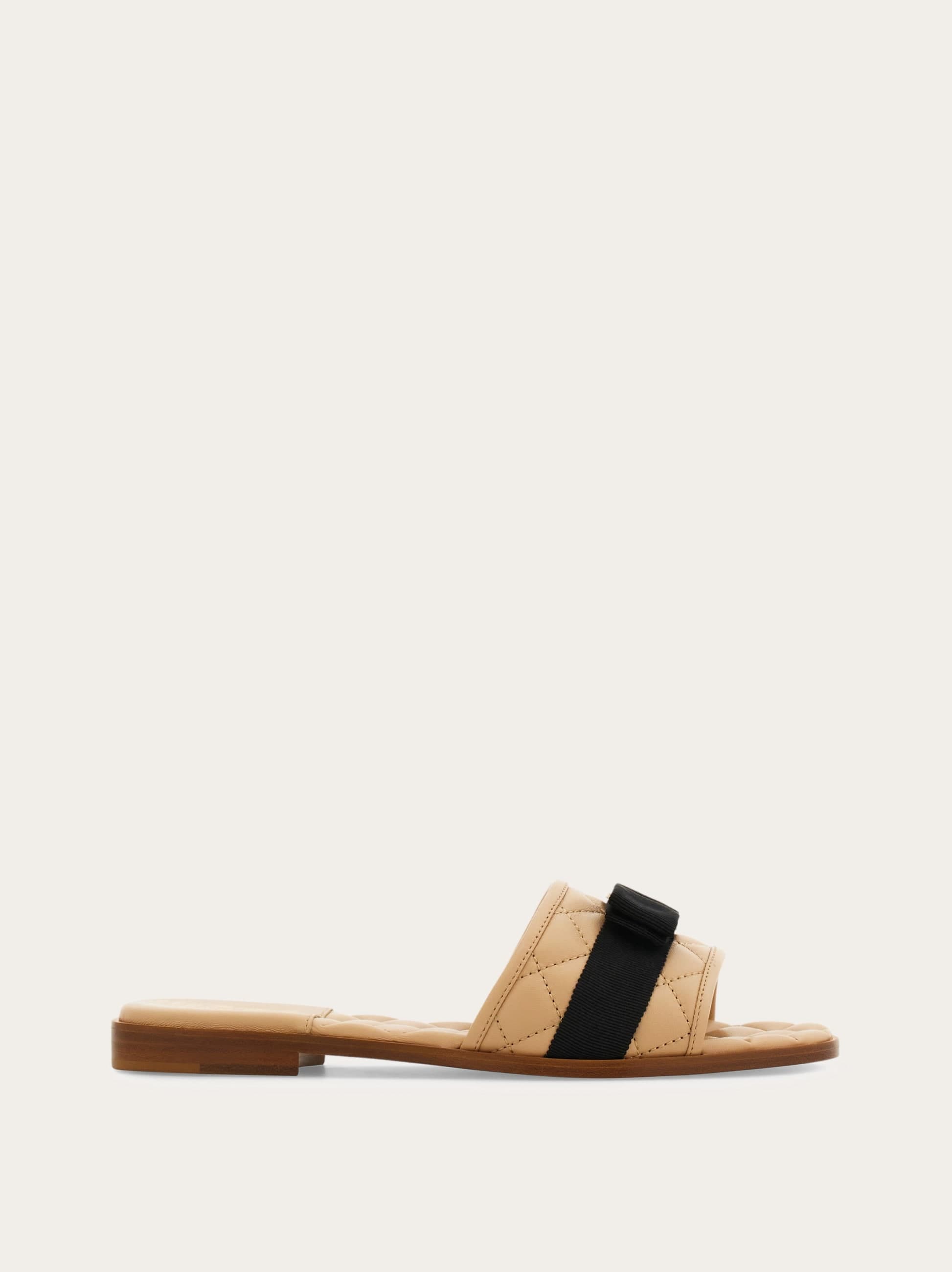 Quilted slide with Vara bow — 754668
