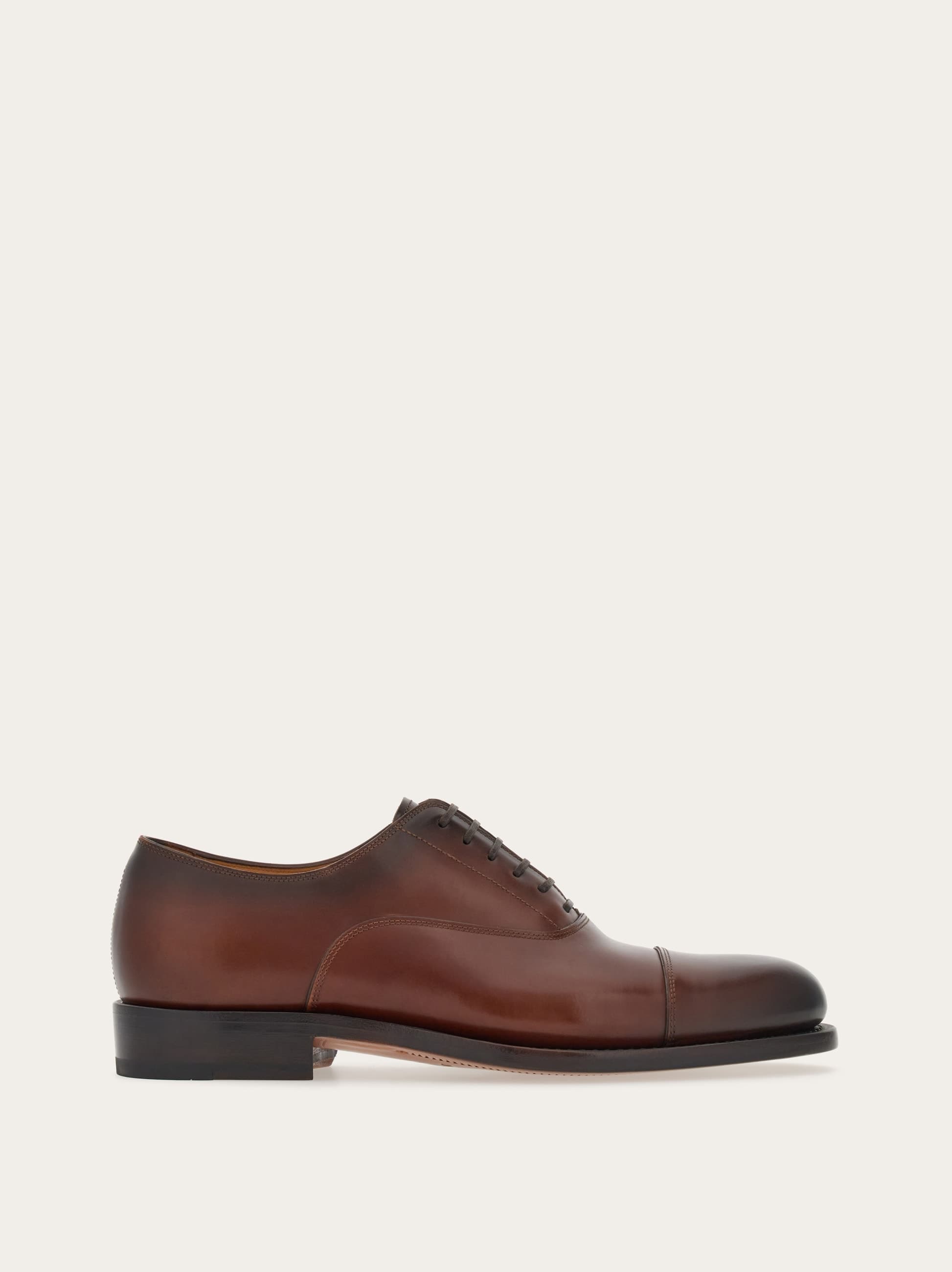 Tramezza Oxford with toe cap — 762364