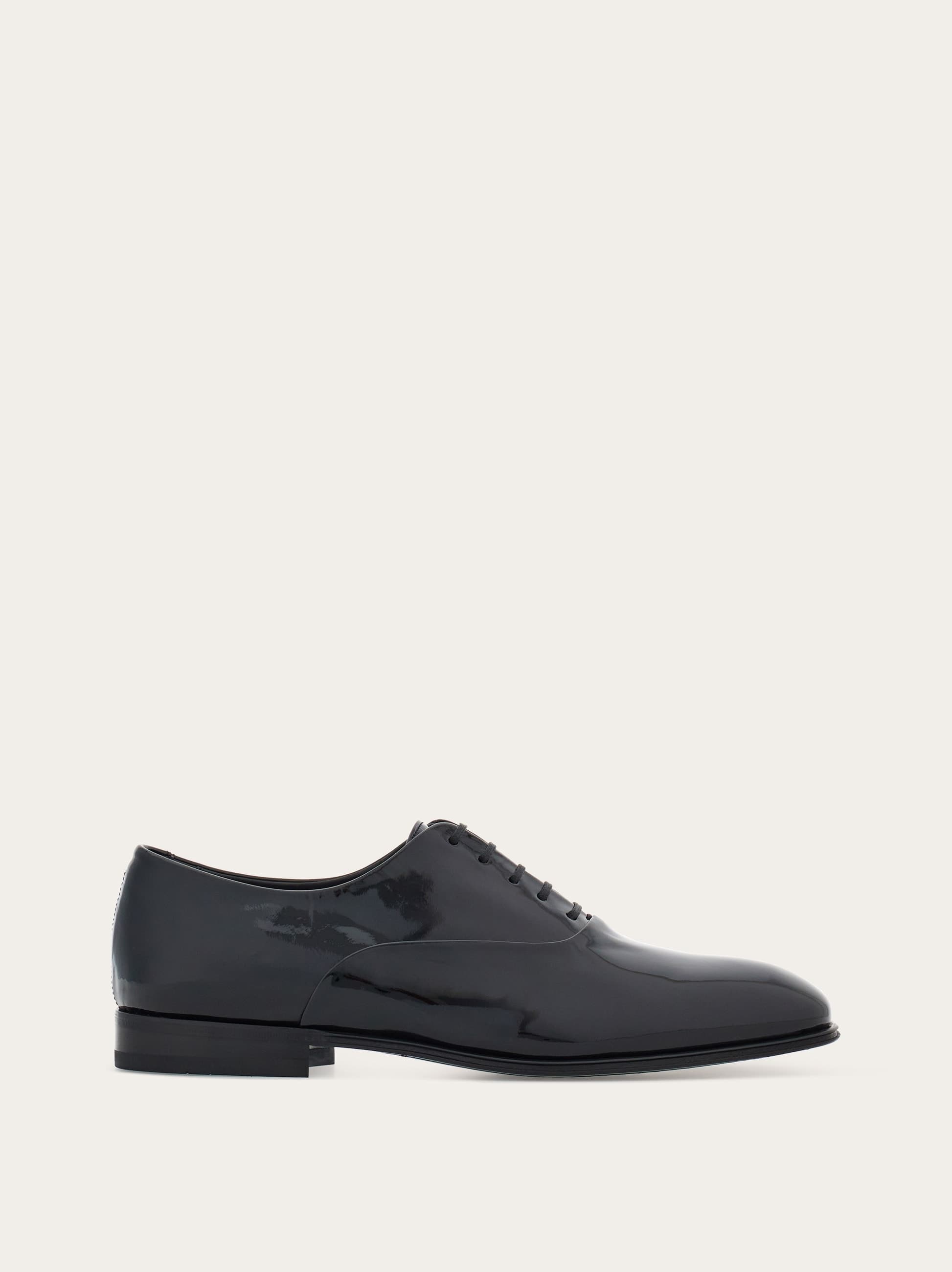 Oxford with wave detail — 768490