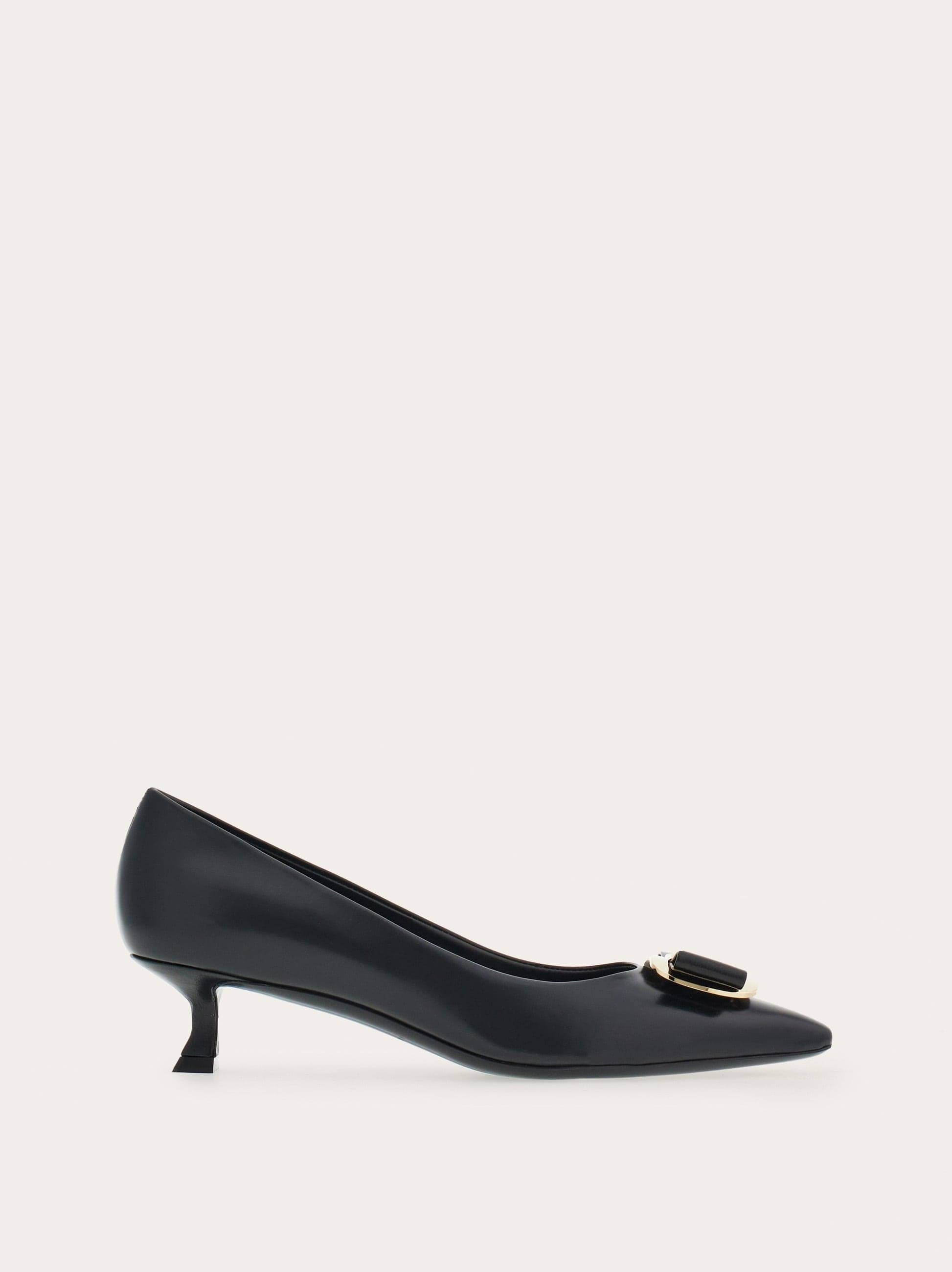 New Vara plate low heel pump — 768707