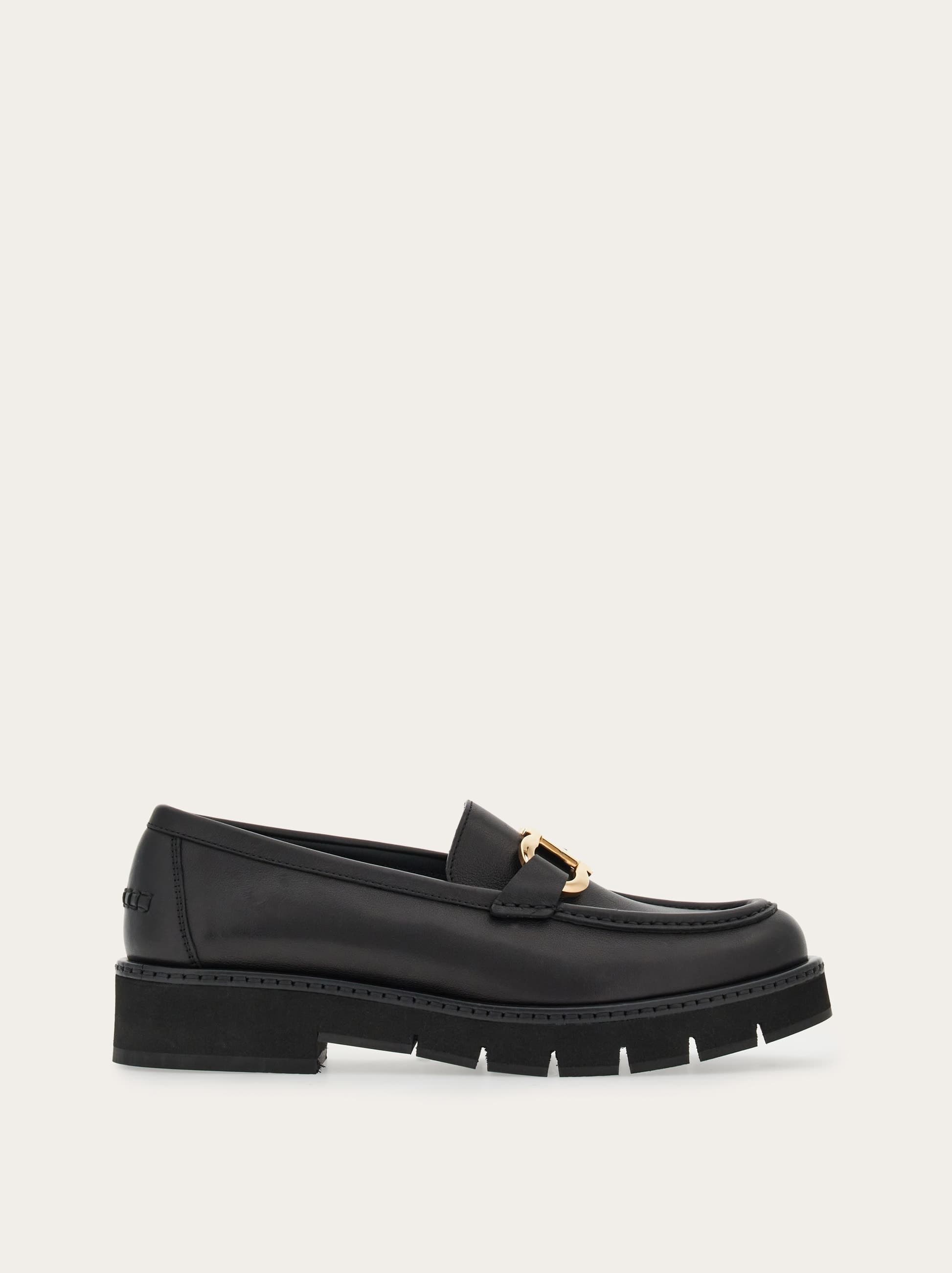 Moccasin with Gancini ornament — 769287