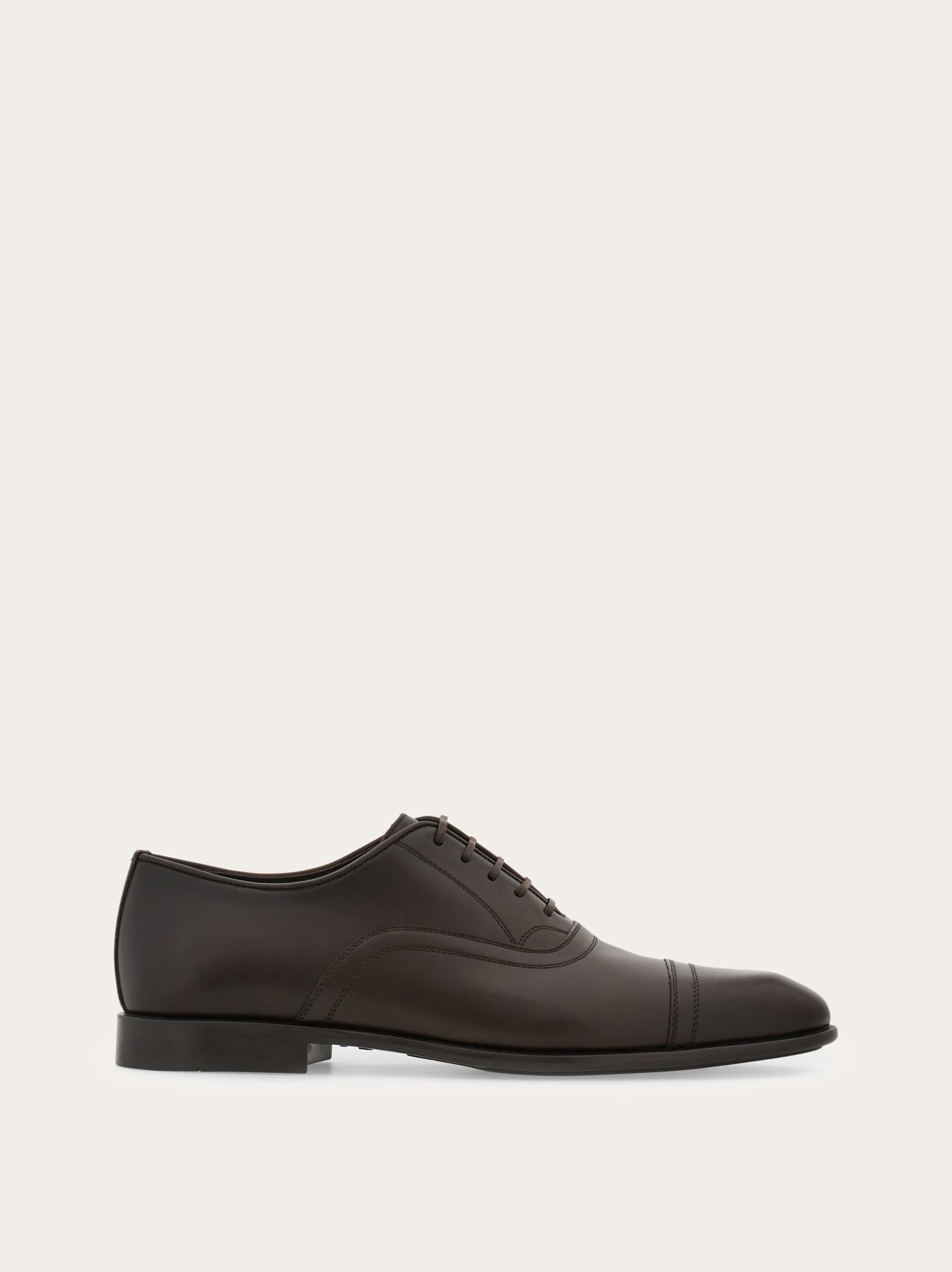 Oxford with wing-tips — 773874