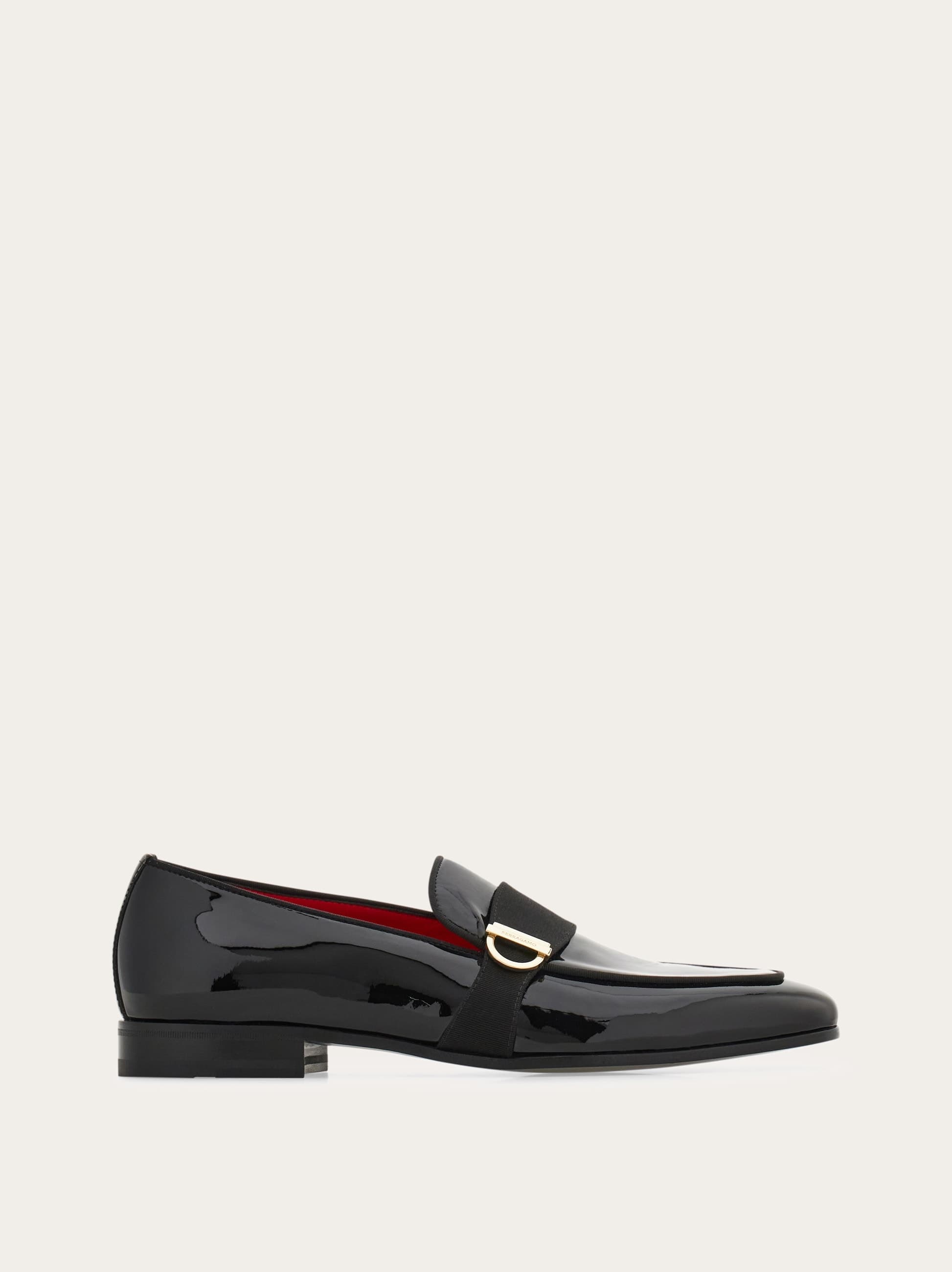 Moccasin with Gancini ornament — 778584