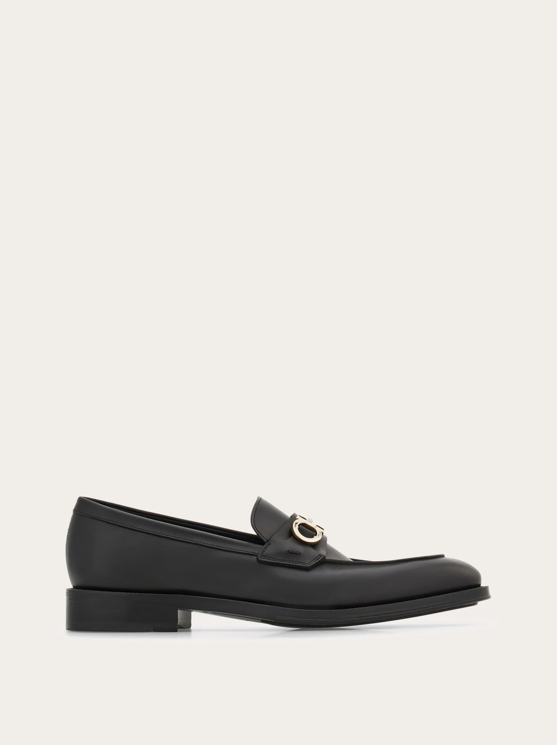 Moccasin with Gancini ornament — 778746