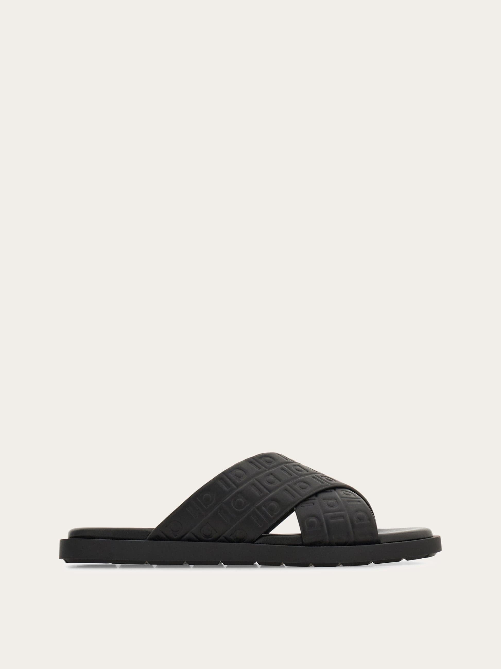 Monogram sandal — 778782