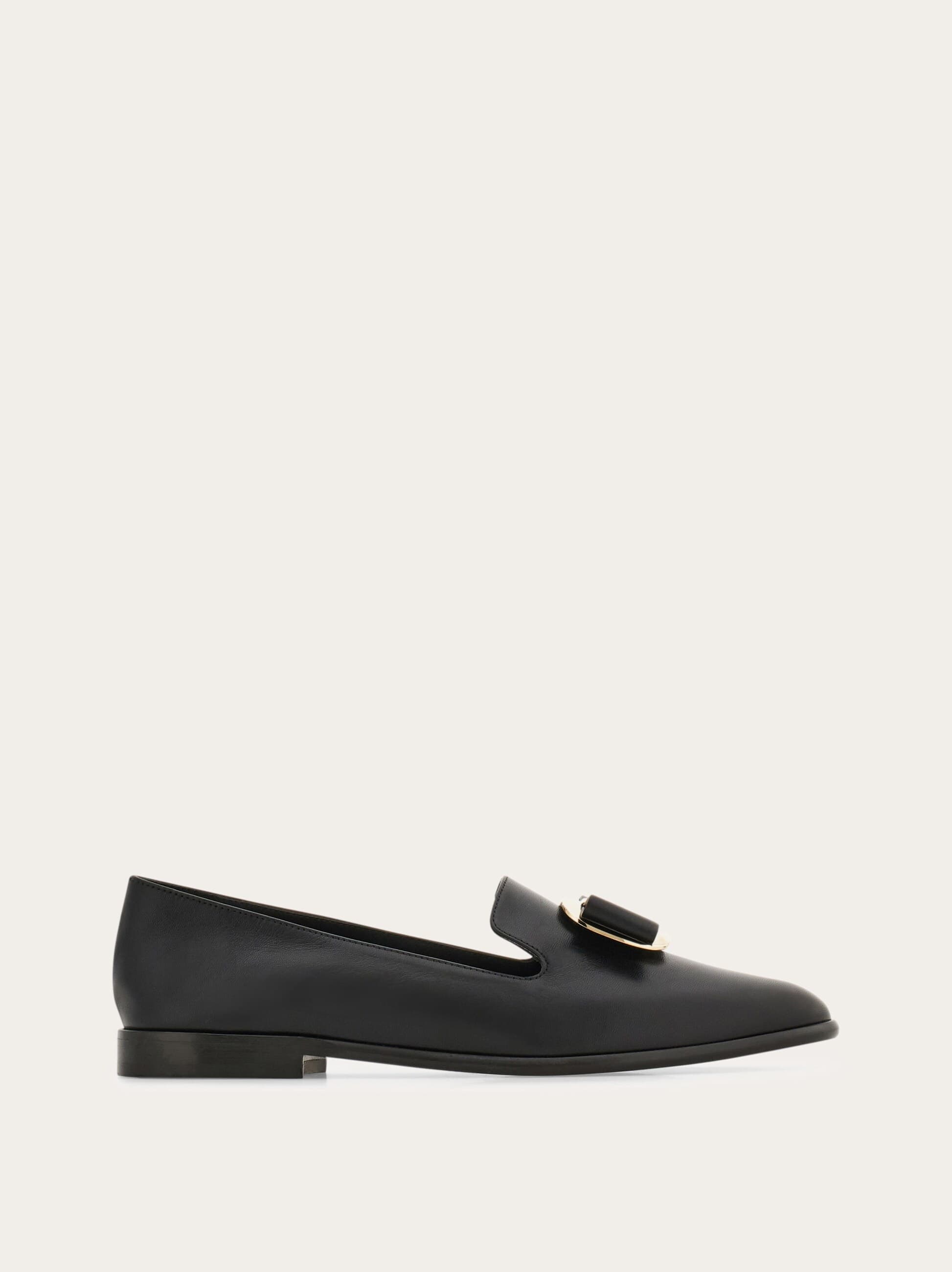 New Vara plate loafer — 779200