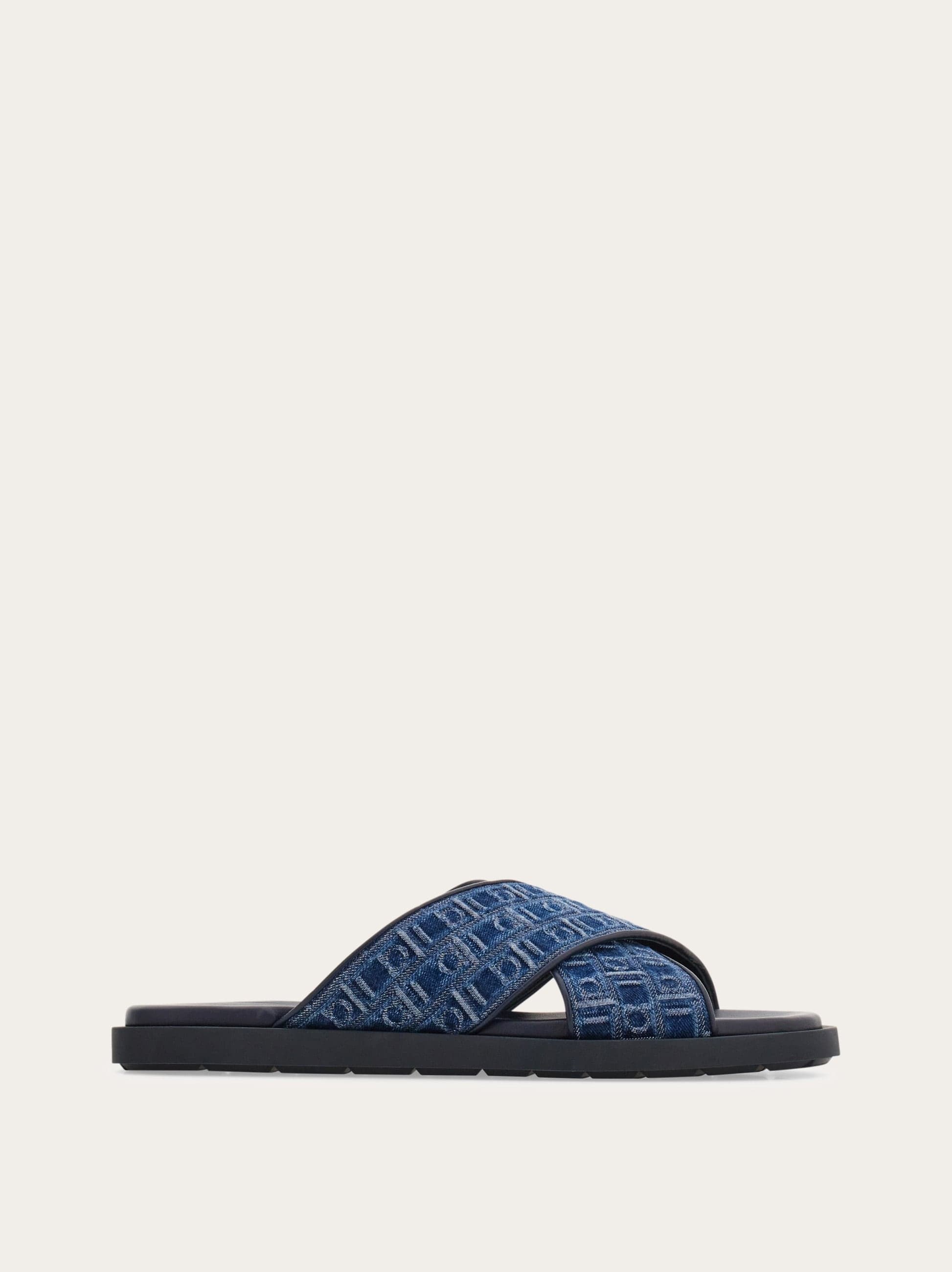Monogram sandal — 782507