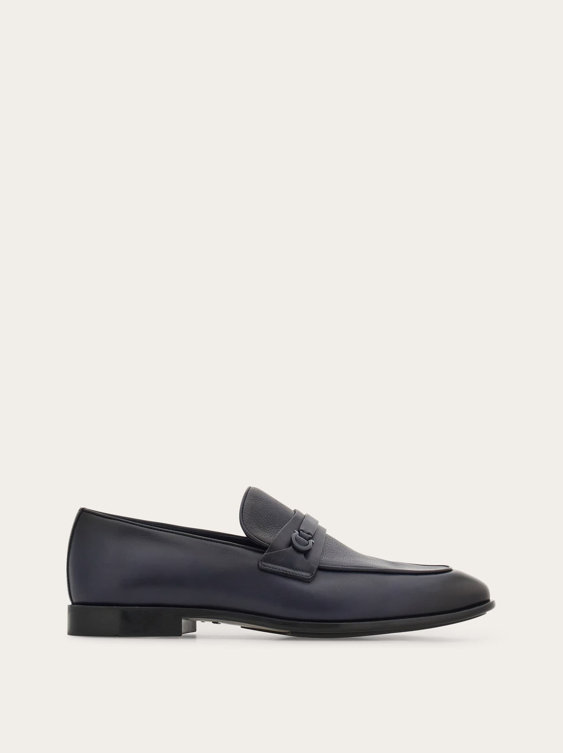Loafer with Gancini ornament — 784405