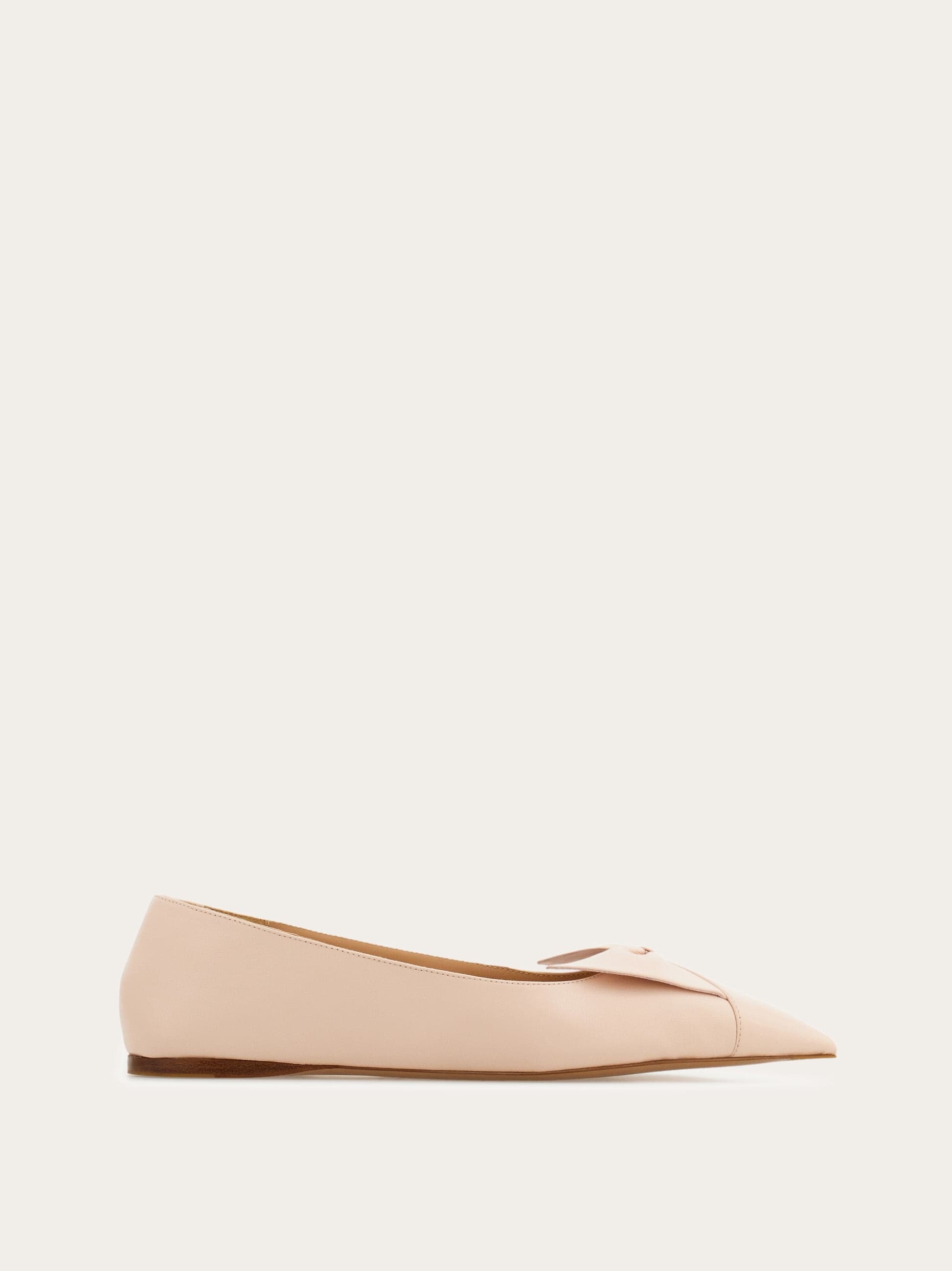 Soft bow ballet flat — 784990