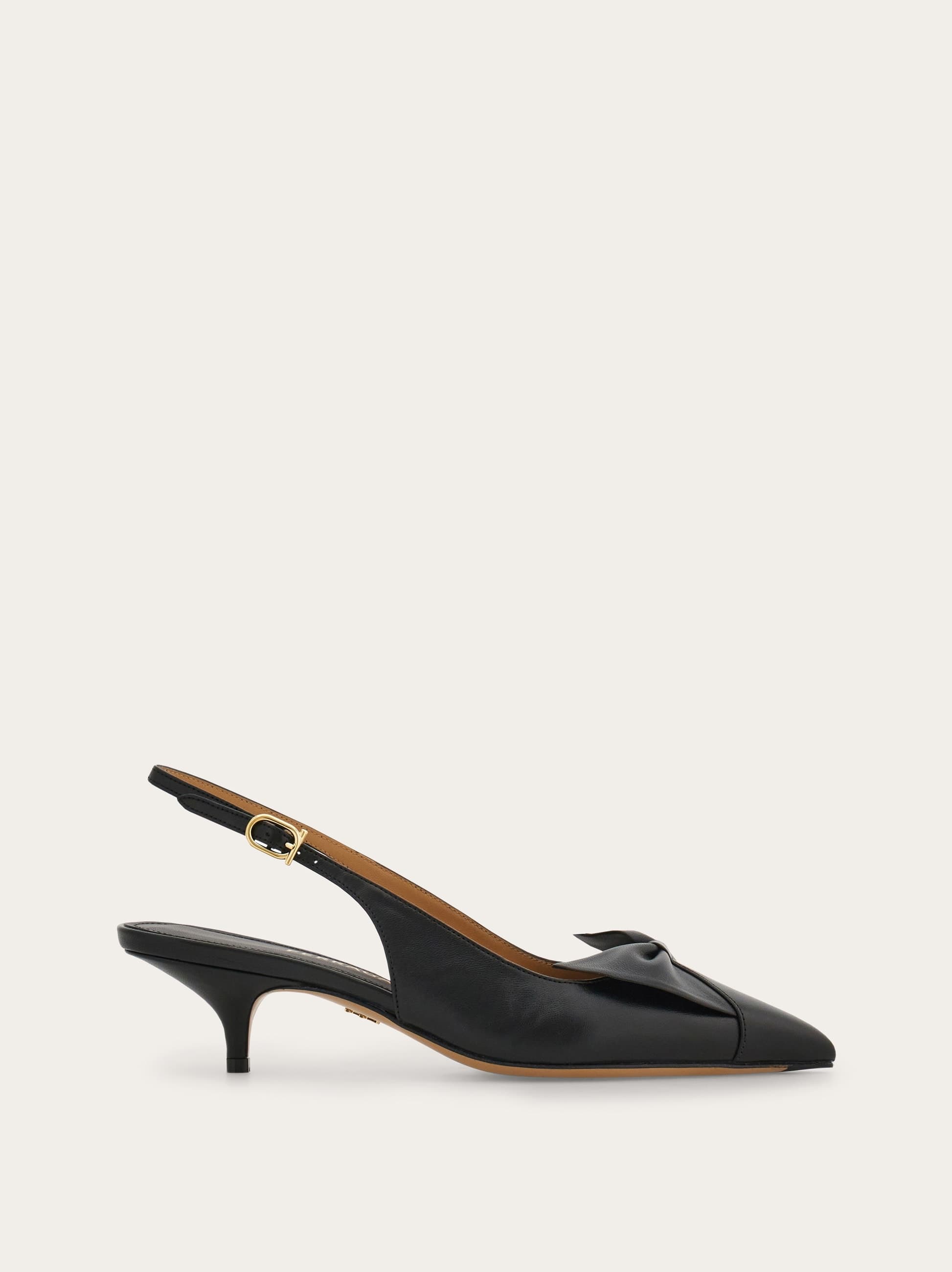 Soft bow slingback pump — 784994