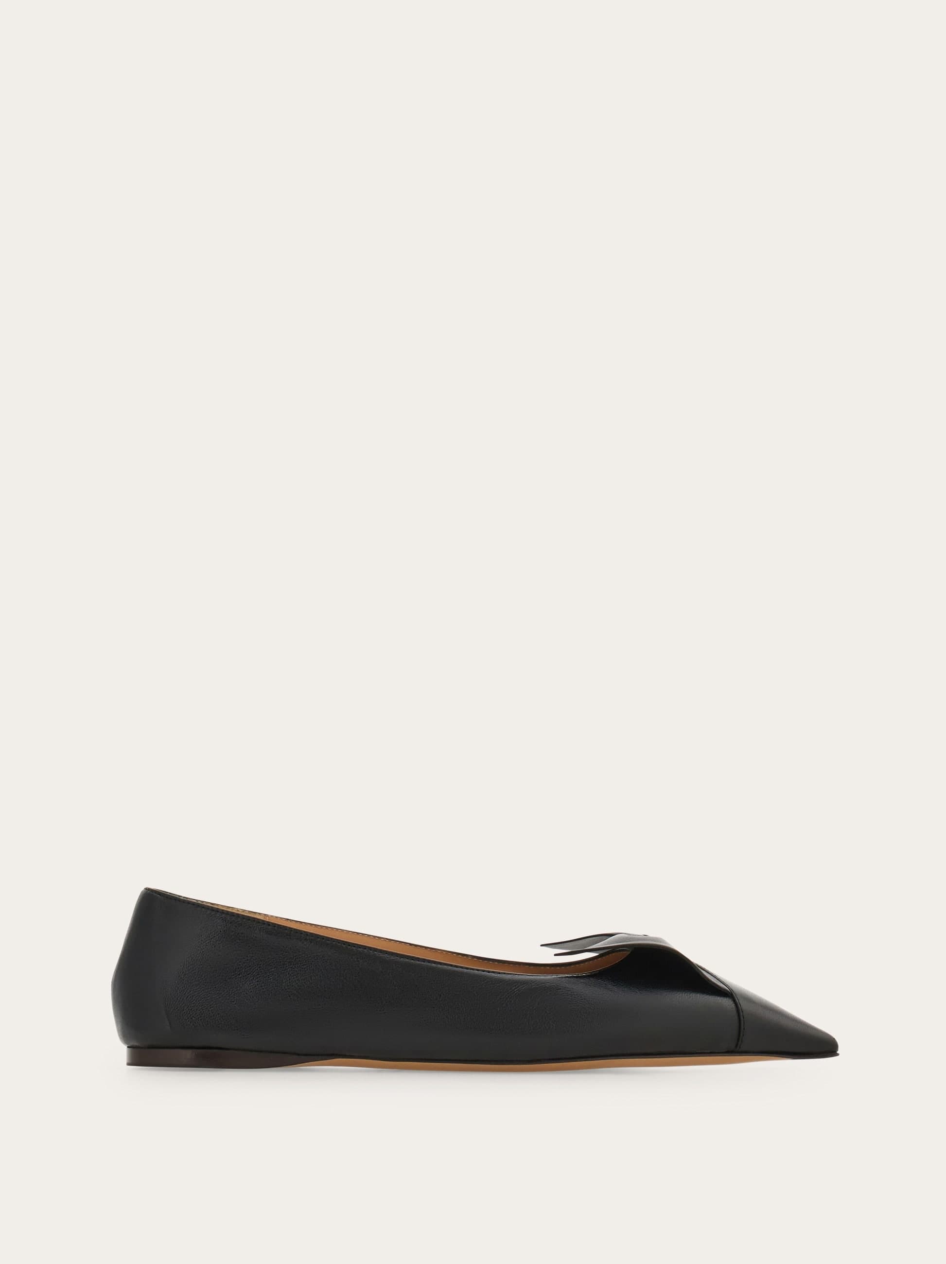 Soft bow ballet flat — 786928
