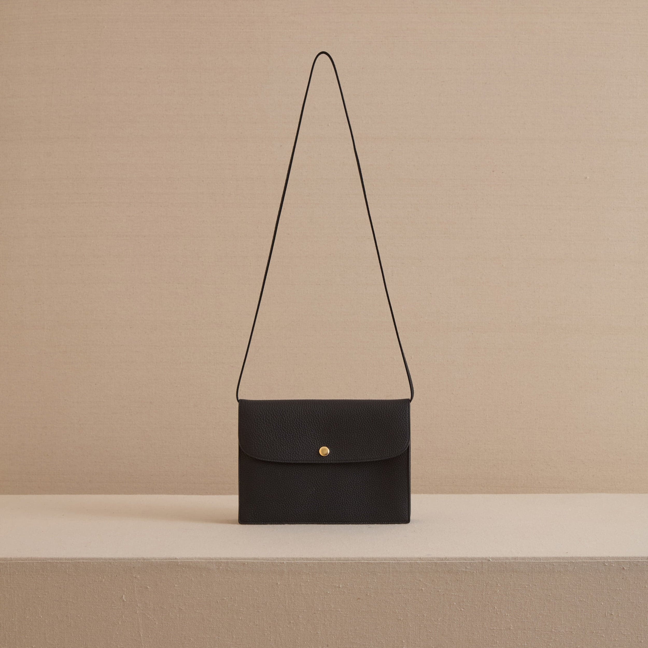 Skip Pouch — S509604GBLK