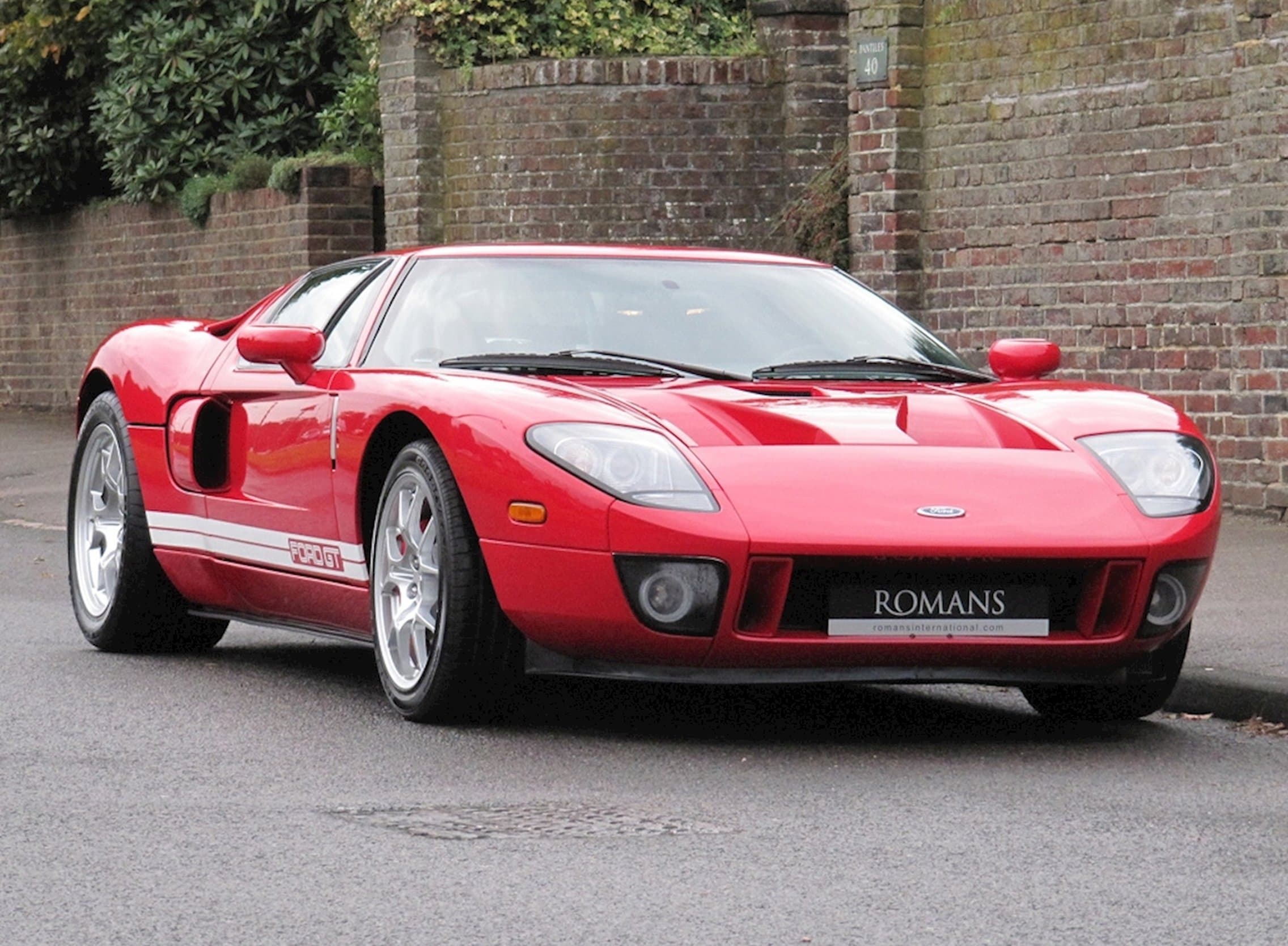 GT — Red
