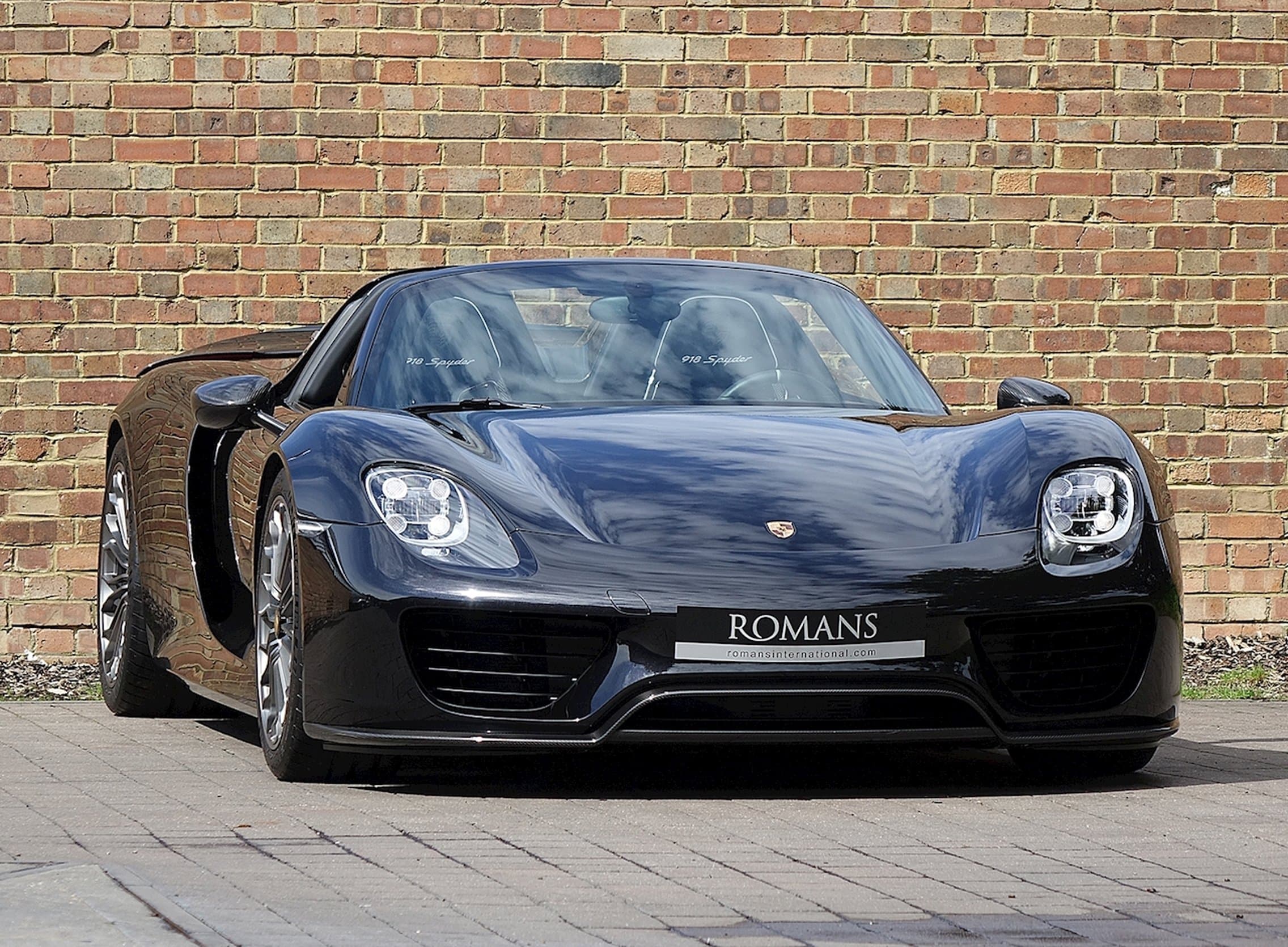 2015 918 Spyder — Basalt Black