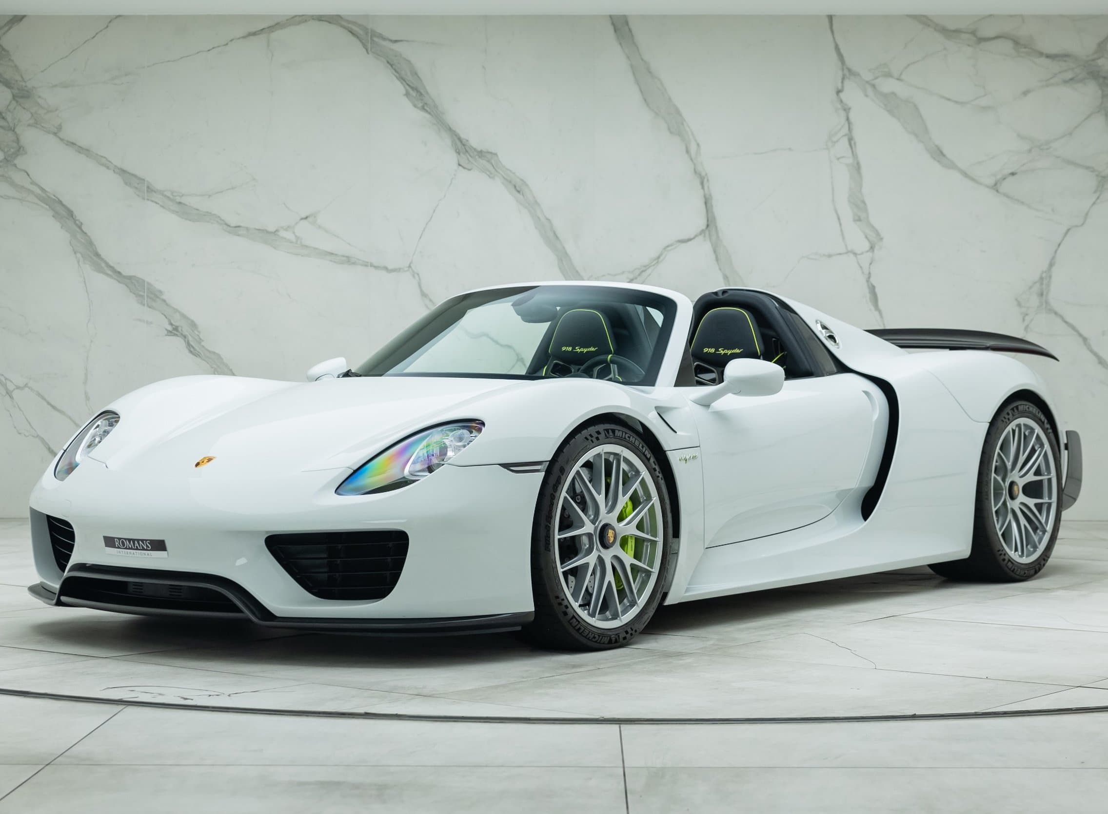 2014 918 Spyder — White