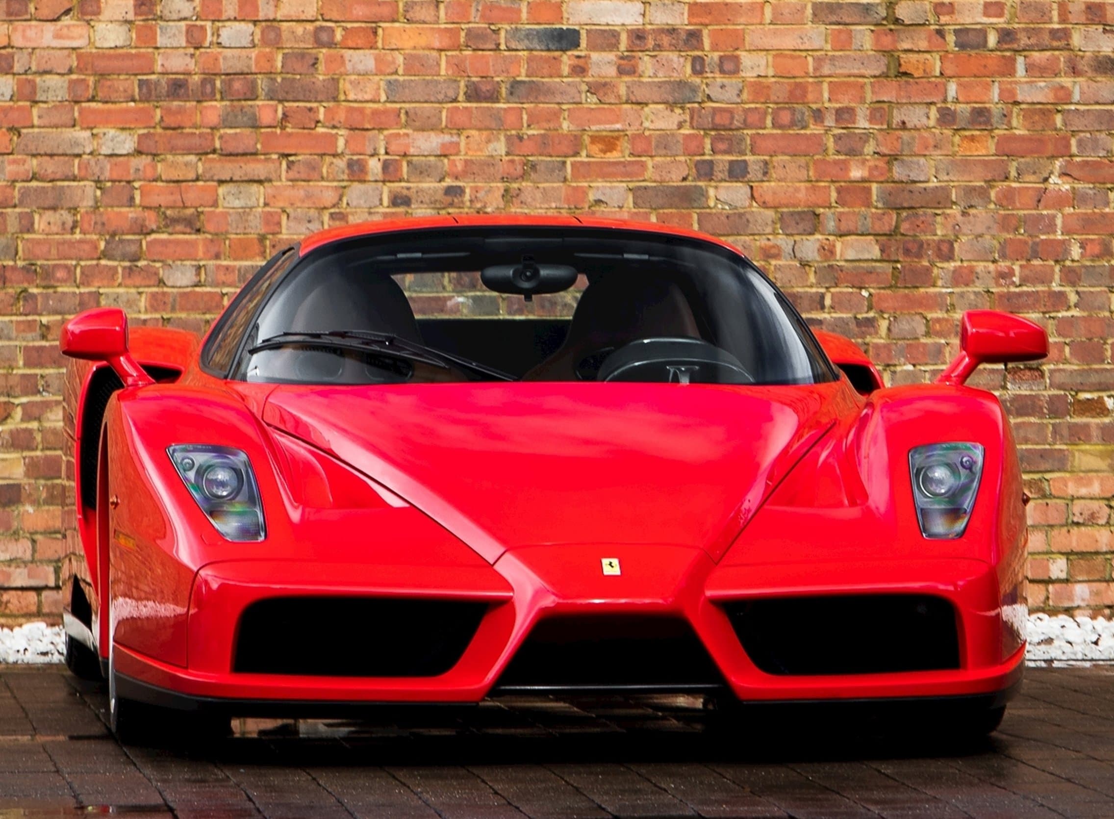 Enzo — Rosso Corsa