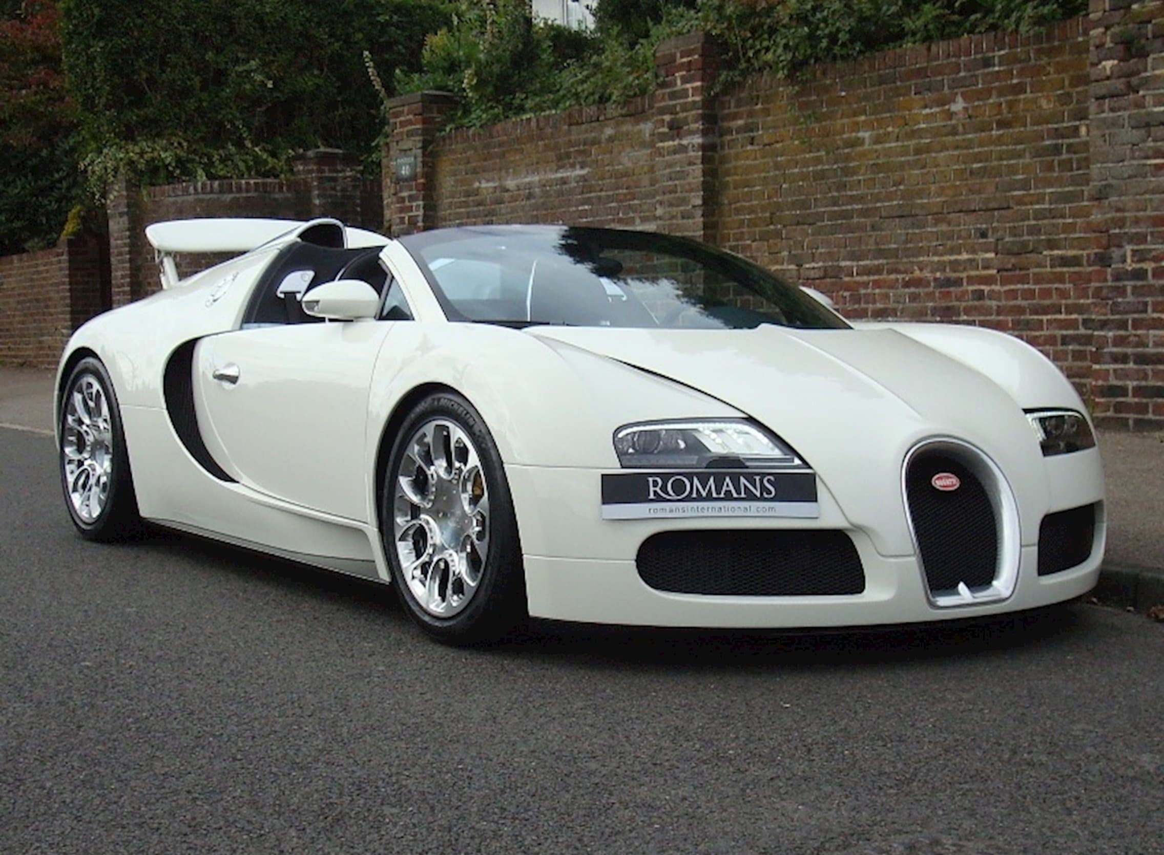 Veyron 16.4 Grand Sport — Single Tone White