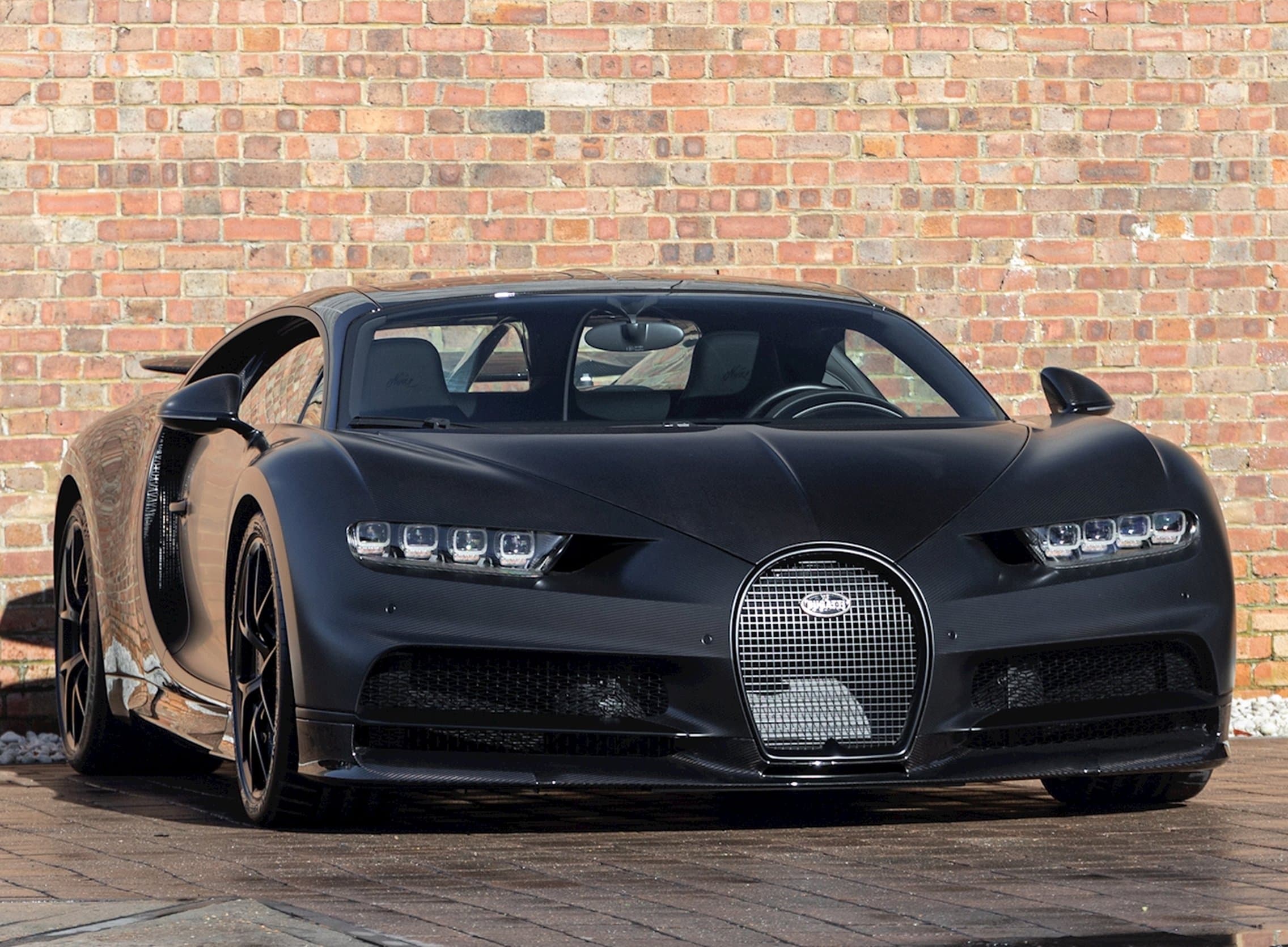 Chiron Sport Noire Edition — Exposed Gloss & Matt Black Carbon Fibre