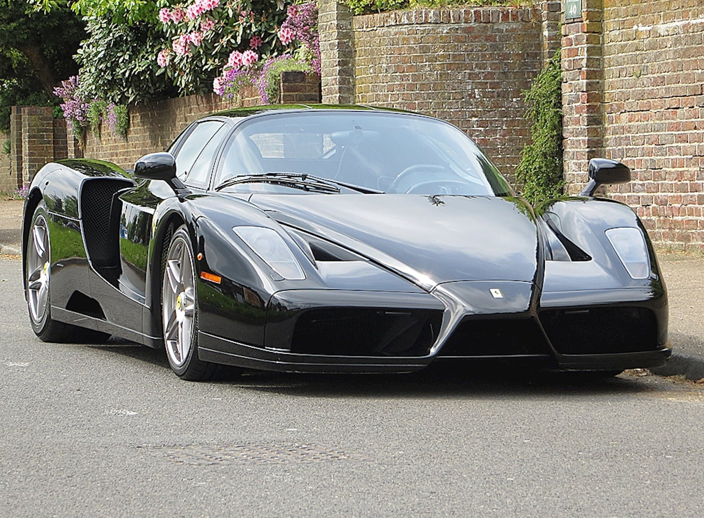 Enzo — Nero Daytona