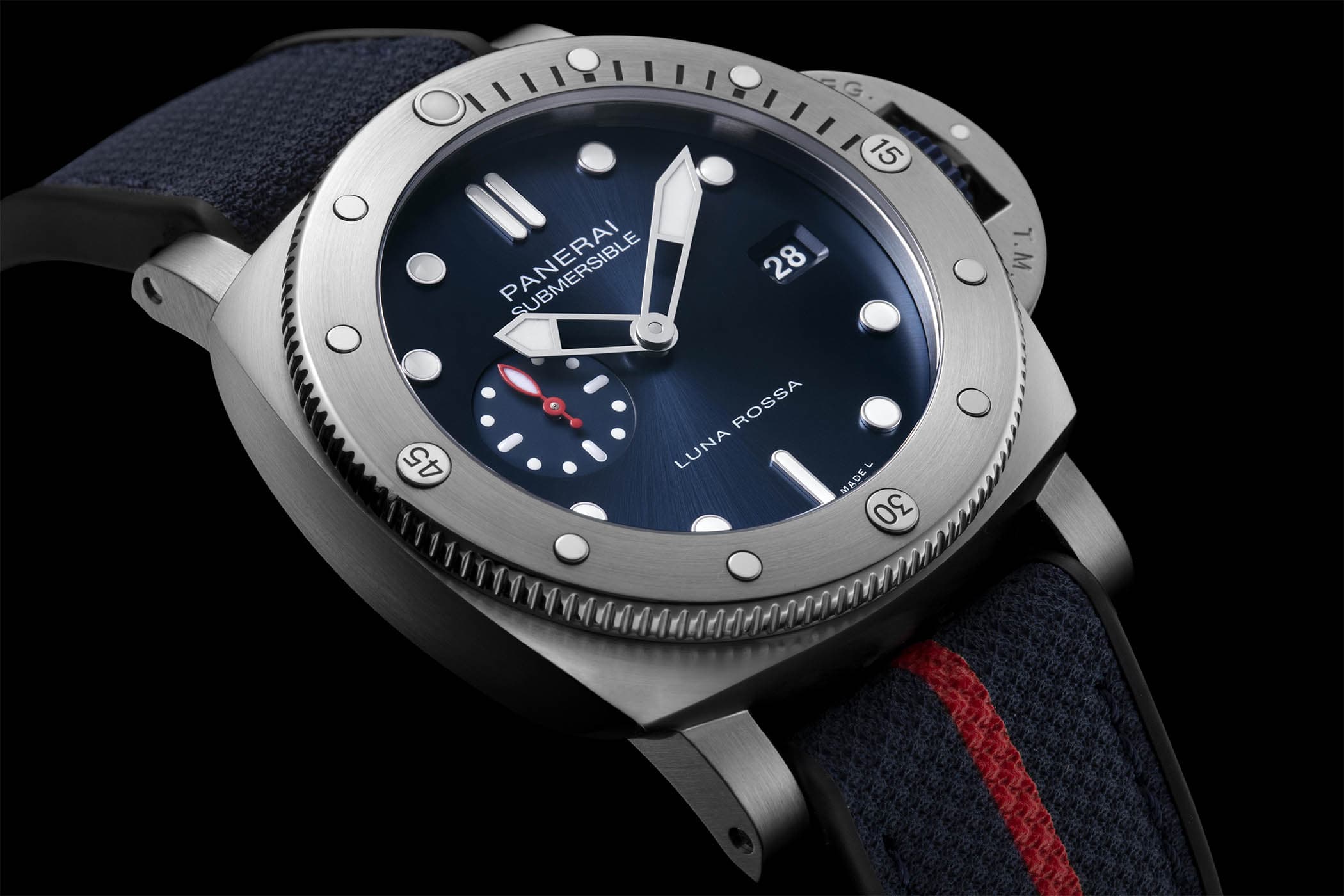 Submersible QuarantaQuattro Luna Rossa - 44mm — PAM01391