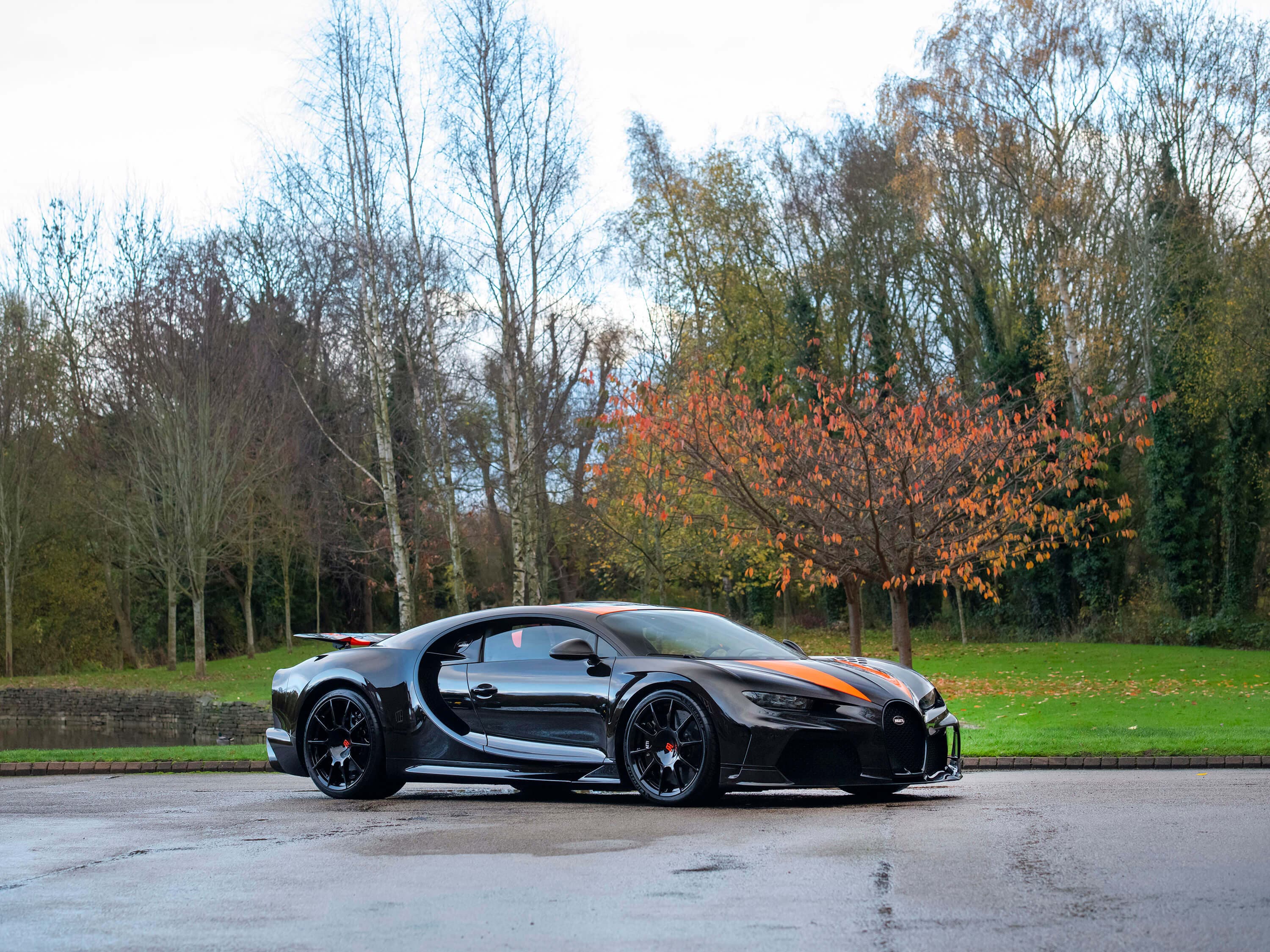 2022 Bugatti Chiron Super Sport 300+ — Black Carbon and Jet Orange