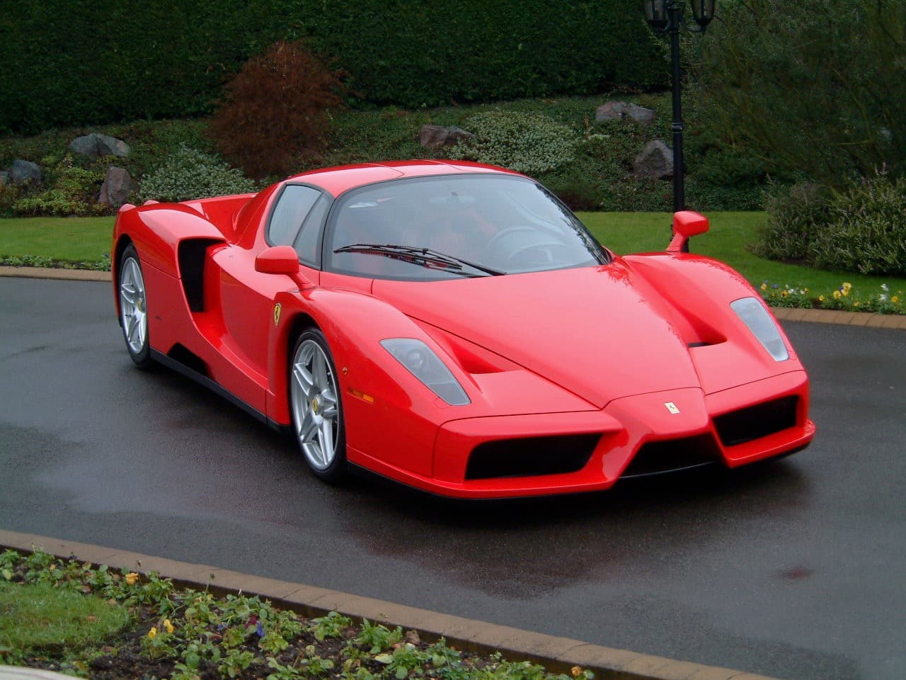 2004 Ferrari Enzo — Rosso