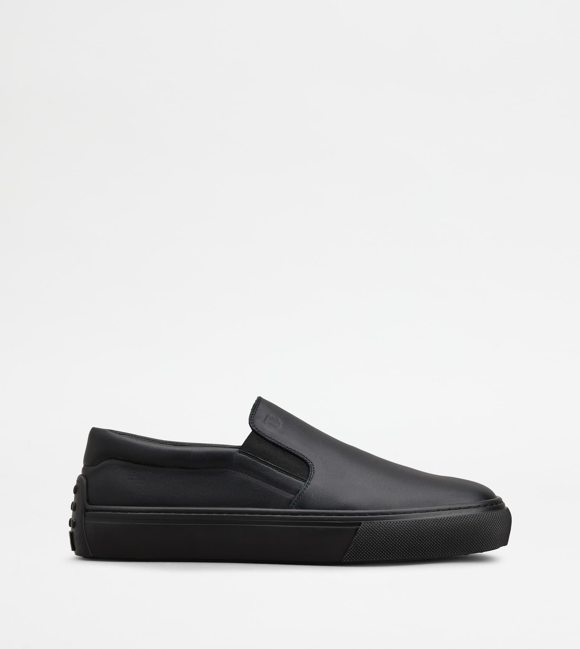 Slip-Ons in Leather — Black — XXM03E0EB50JUSB999