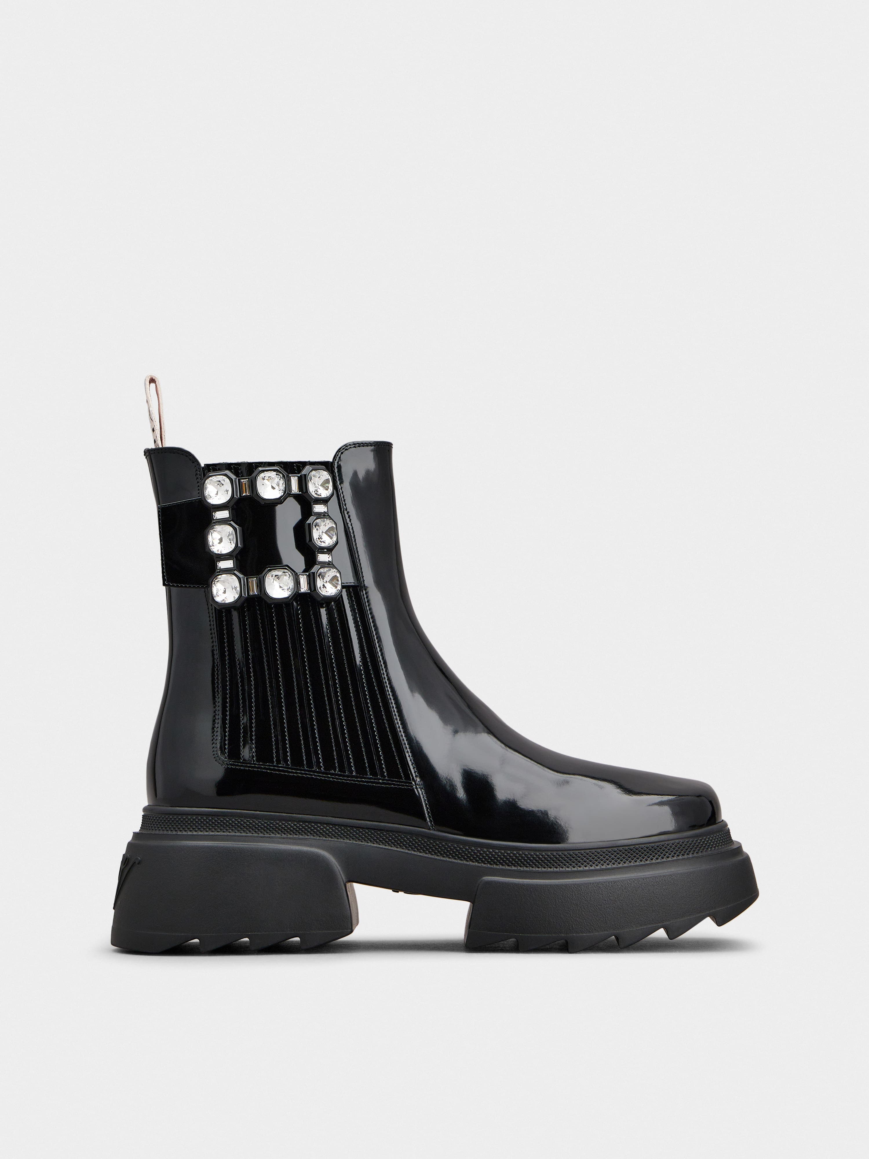 Wallaviv Chelsea Booties in patent leather — RVW710358001UJB999