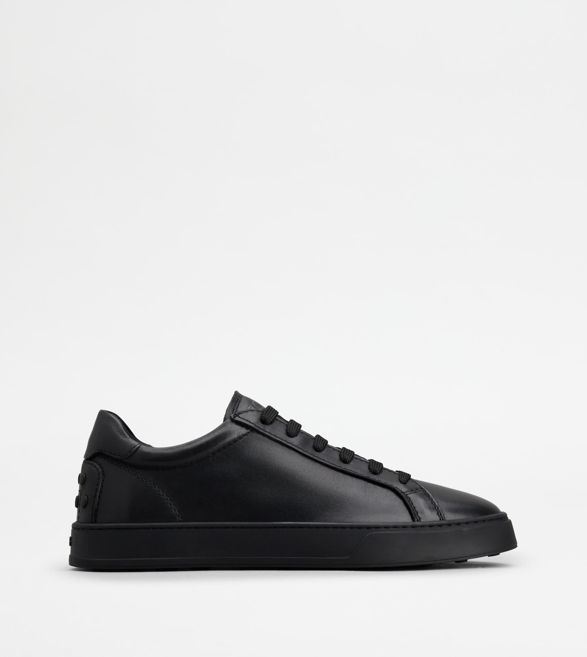 Sneakers in Leather — Black — XXM04L0HZ40JUS9999
