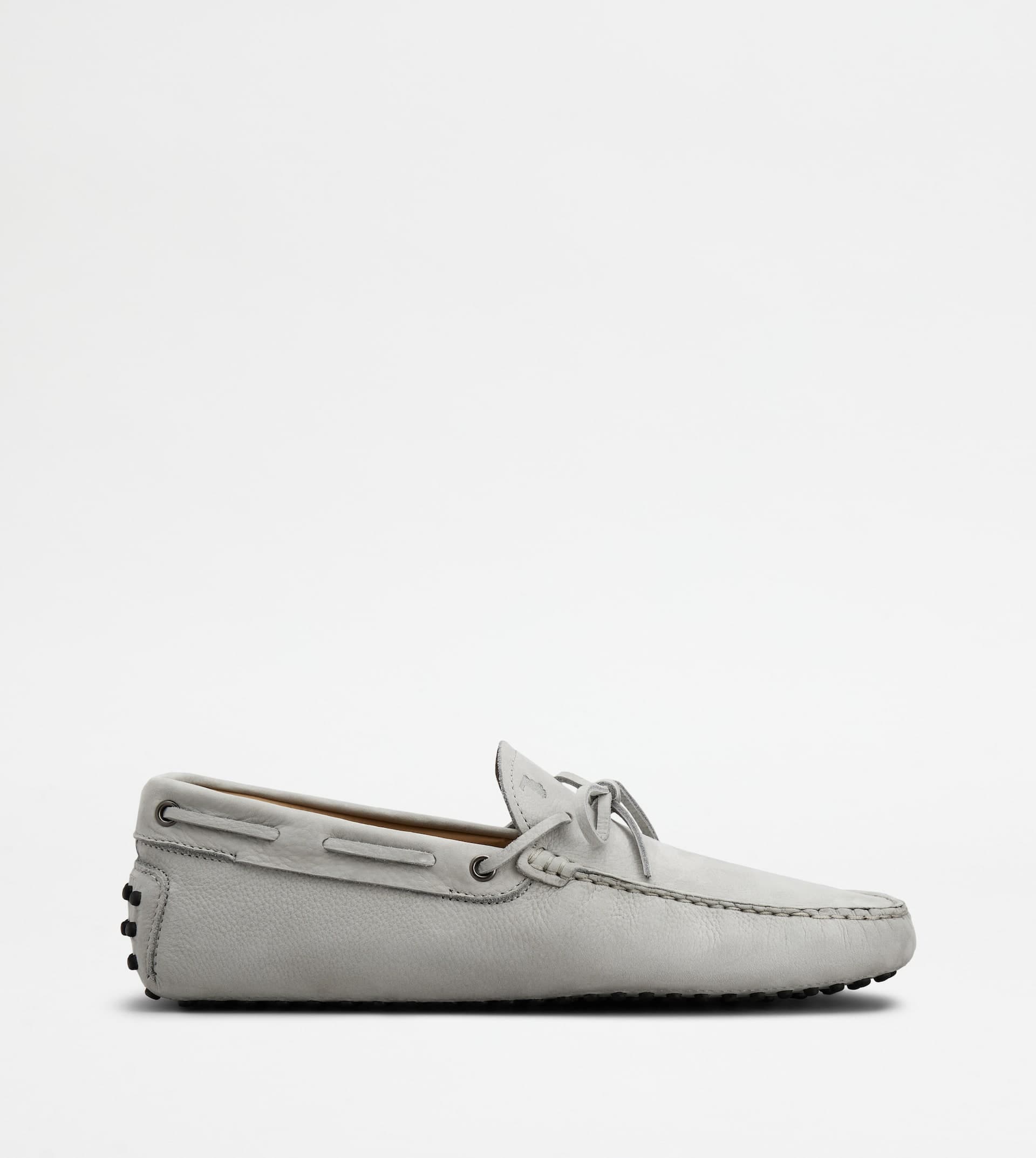 Gommino Driving Shoes in Nubuck — Grey — XXM0GW054706RNU007