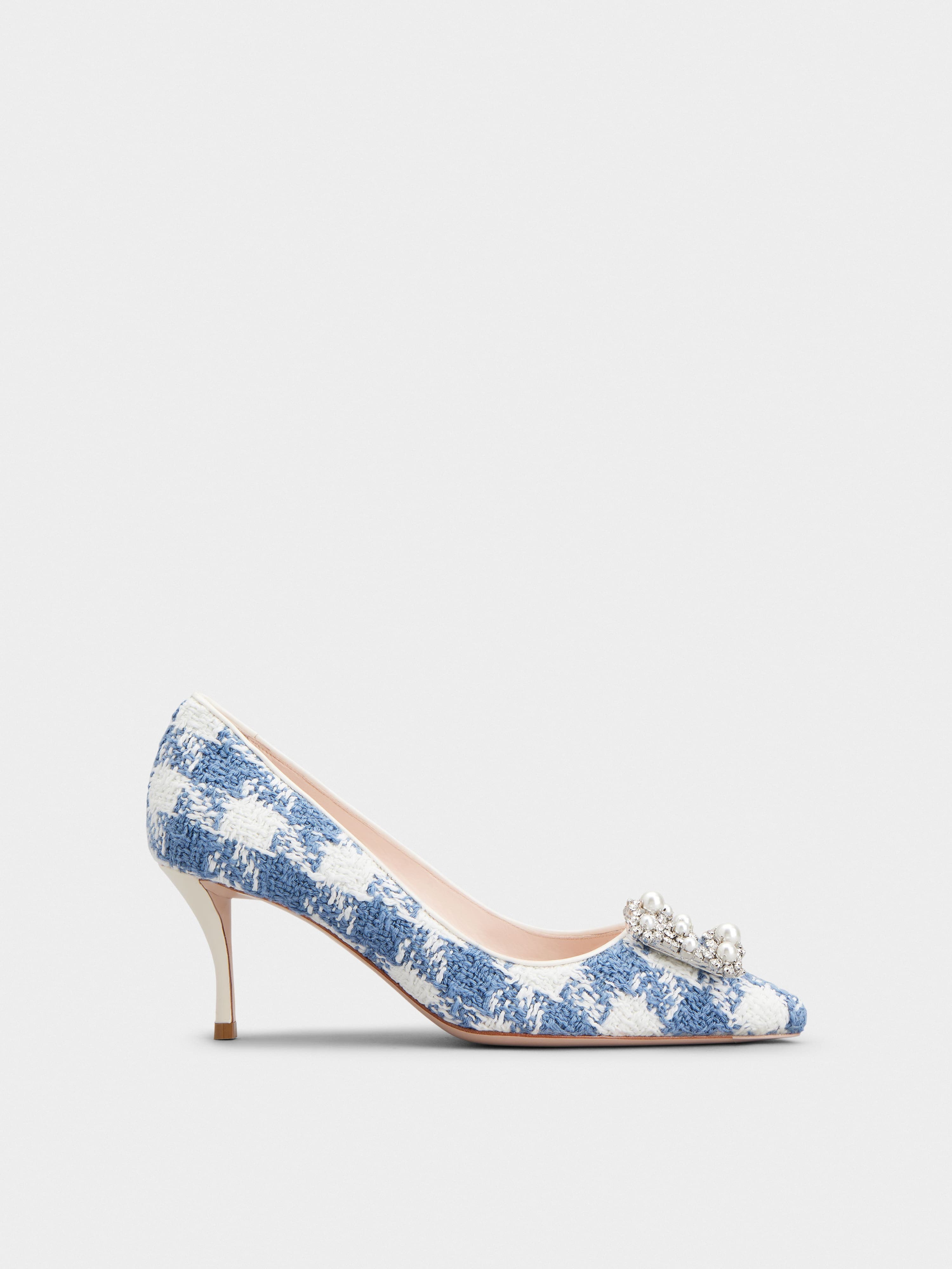 Efflorescence Pumps in Vichy — RVW41437190T4W1U51