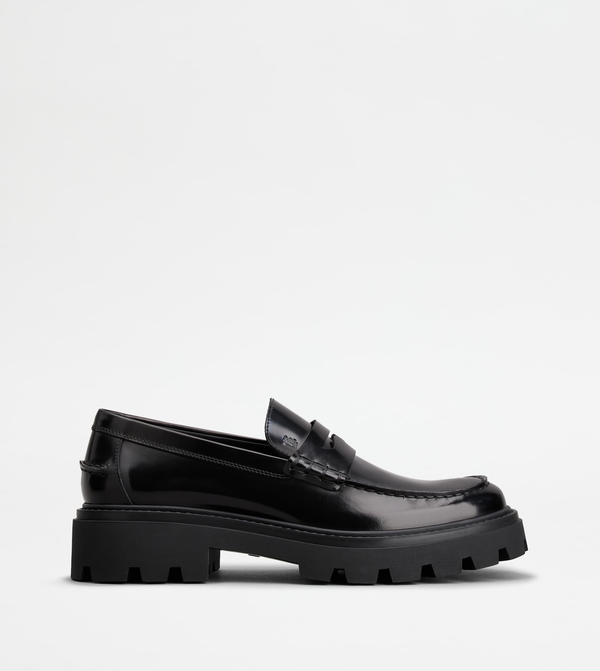 Loafers in Leather — Black — XXM08J00640AKTB999