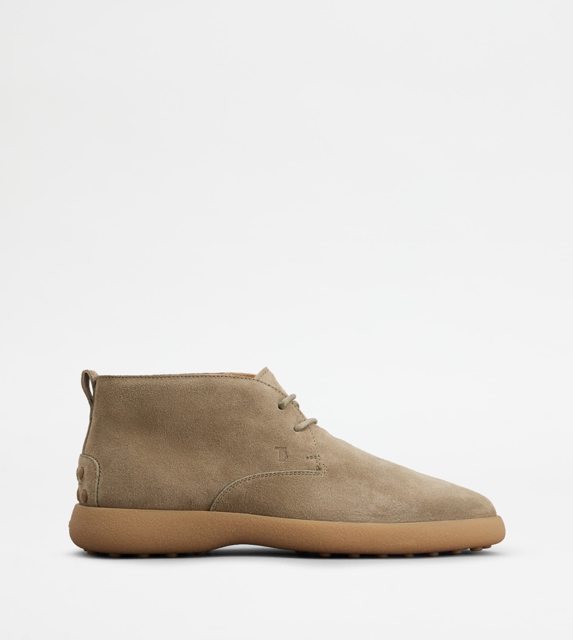 Desert Boots in Suede — Beige — XXM67K00D80RE0C405