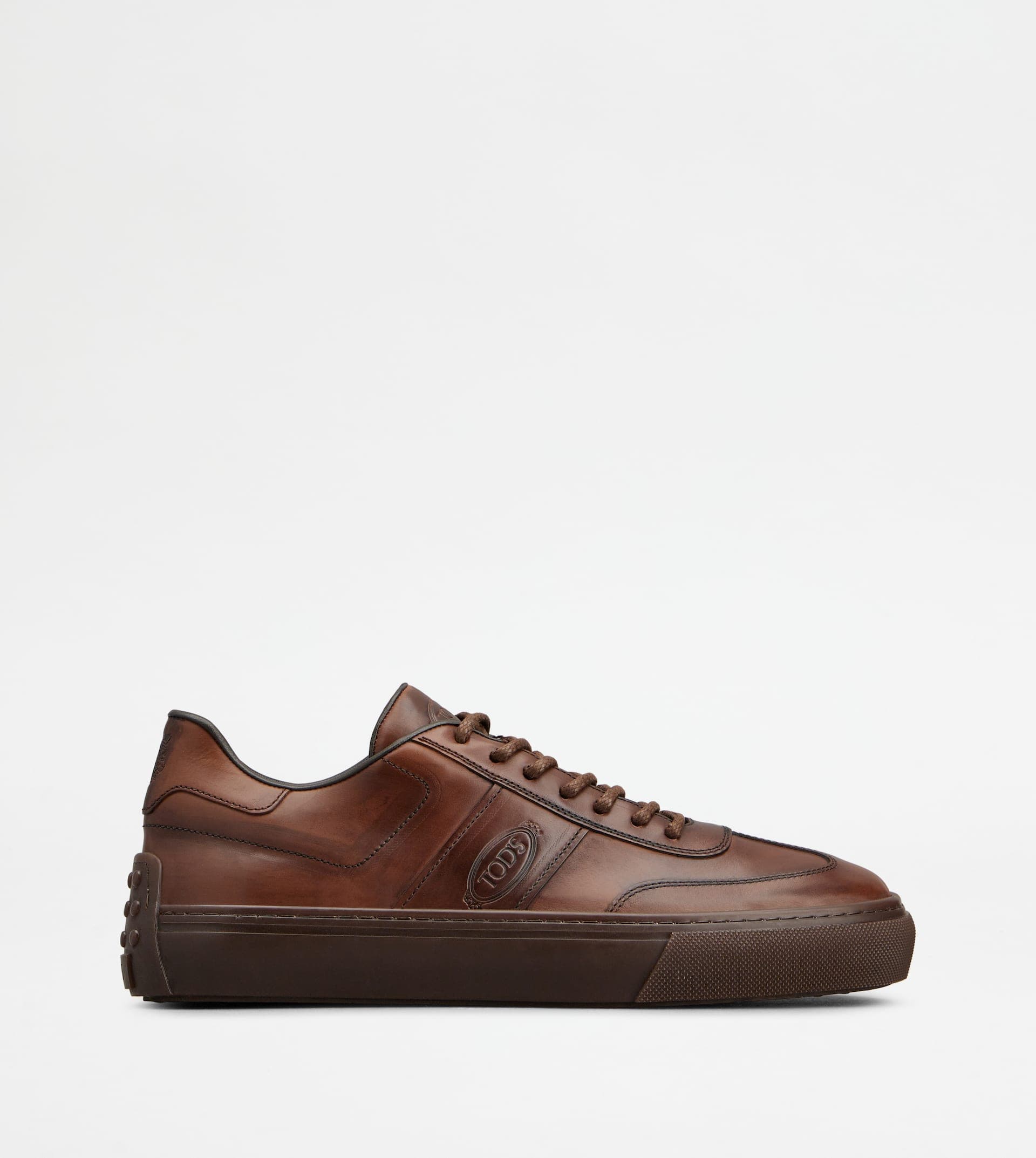 Sneakers in Leather — Brown — XXM03E0GC50S96S607