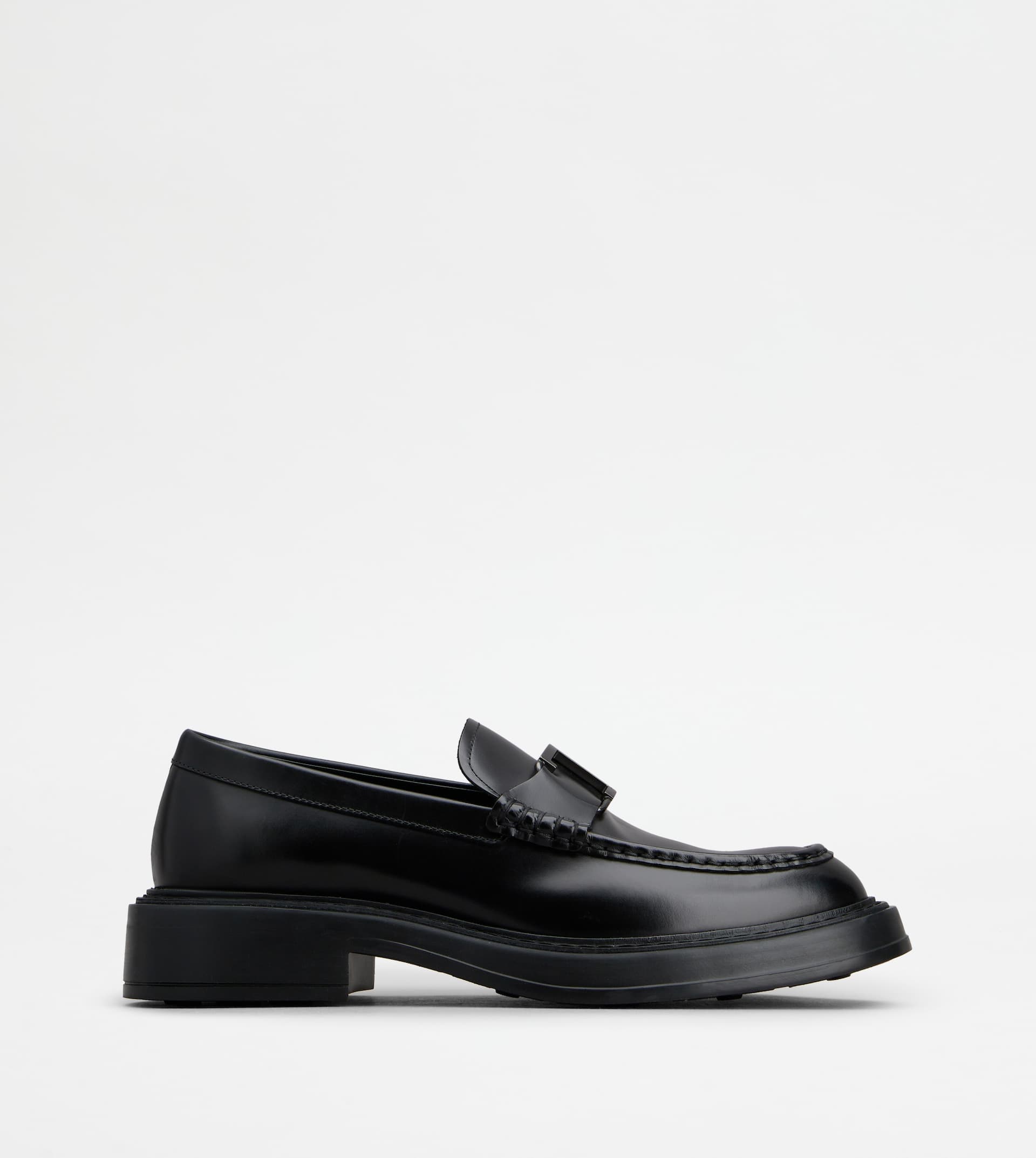 T Timeless Loafers in Leather — Black — XXM61K0HP10LYGB999