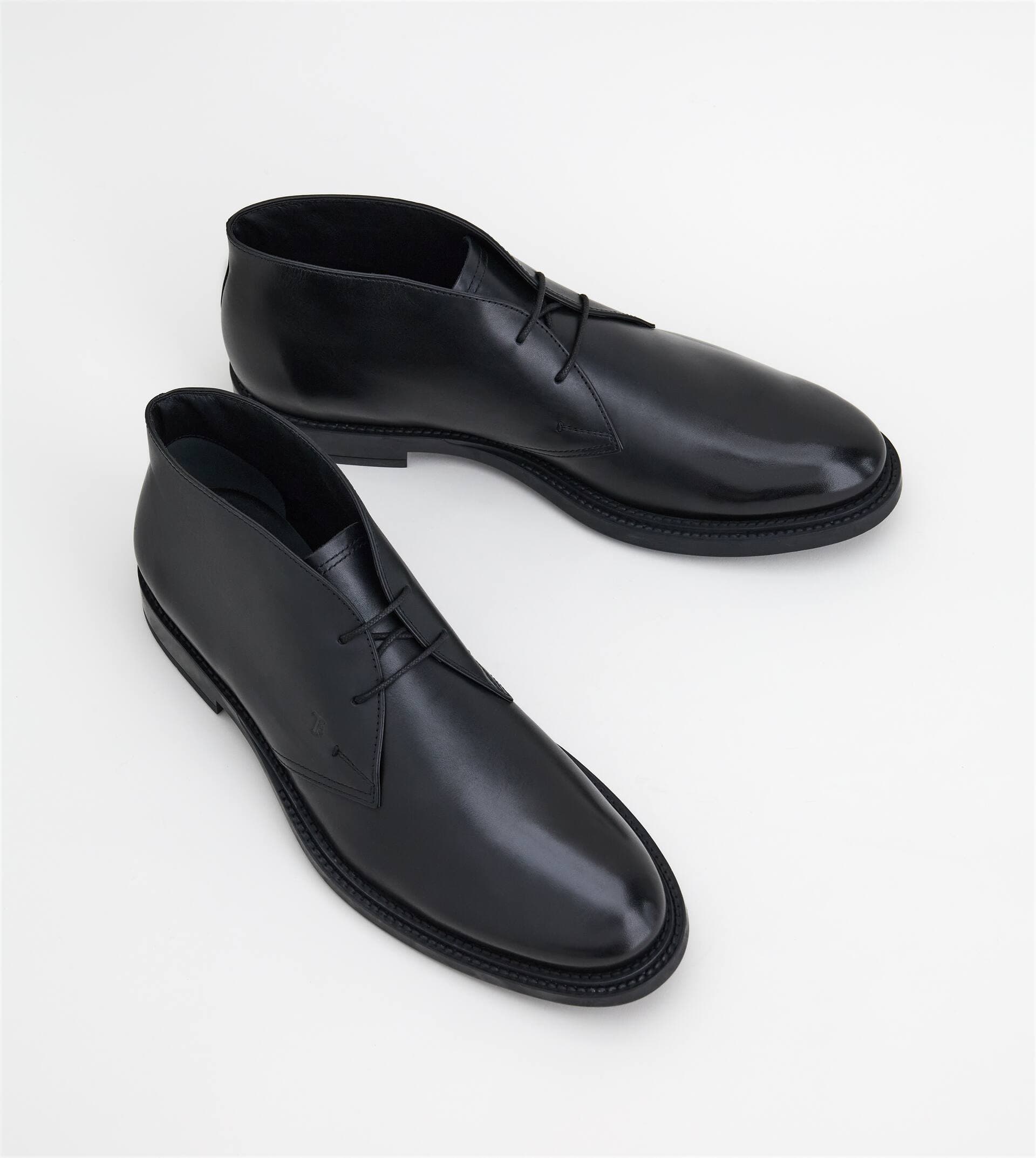 Desert Boots in Leather — Black — XXM62C0DH60OLWB999