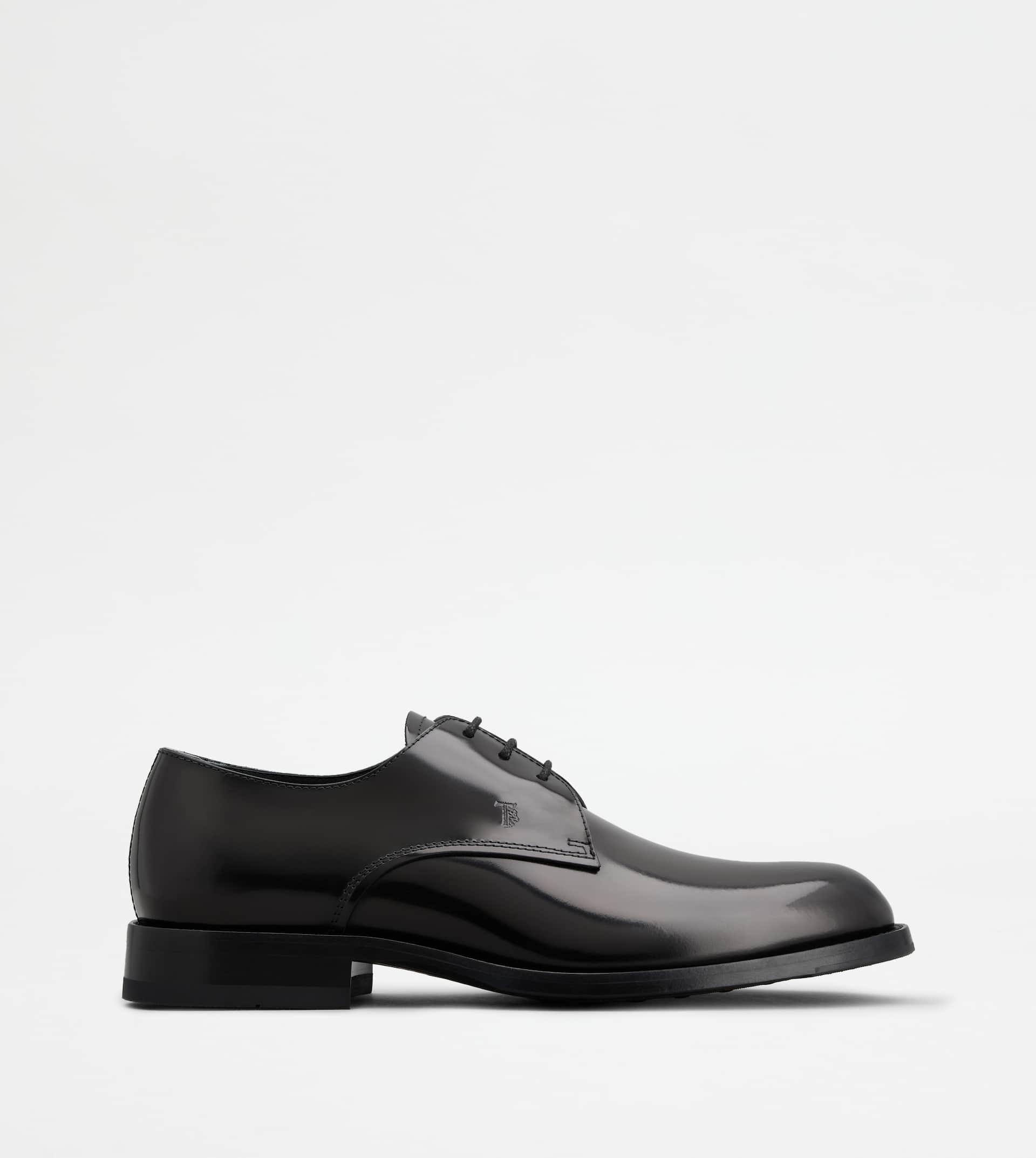 Lace-ups in Leather — Black — XXM01E00C20AKTB999
