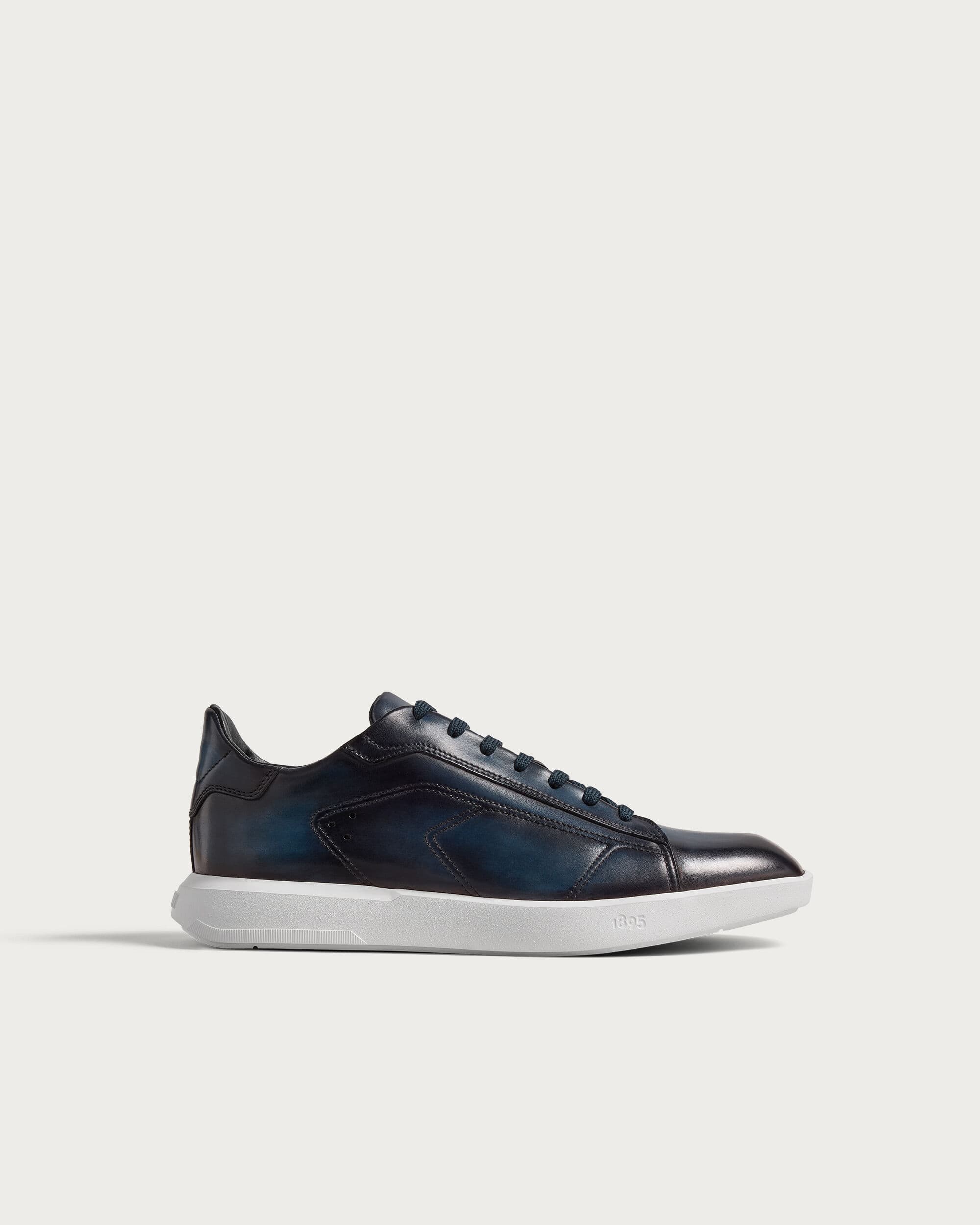 Stellar Sneaker — S6490-V1