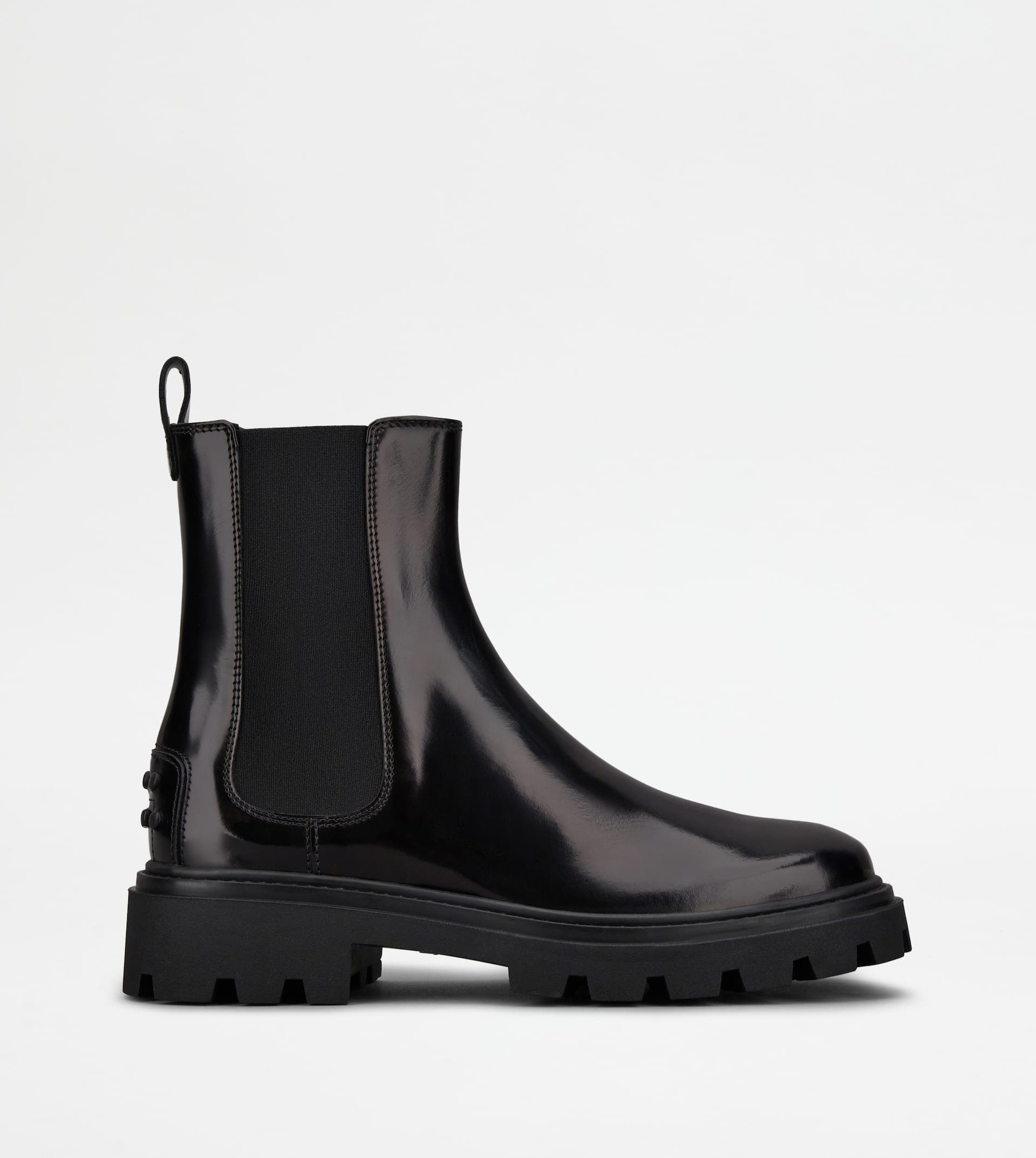 Chelsea Boots in Leather — Black — XXW08J0GF90AKTB999
