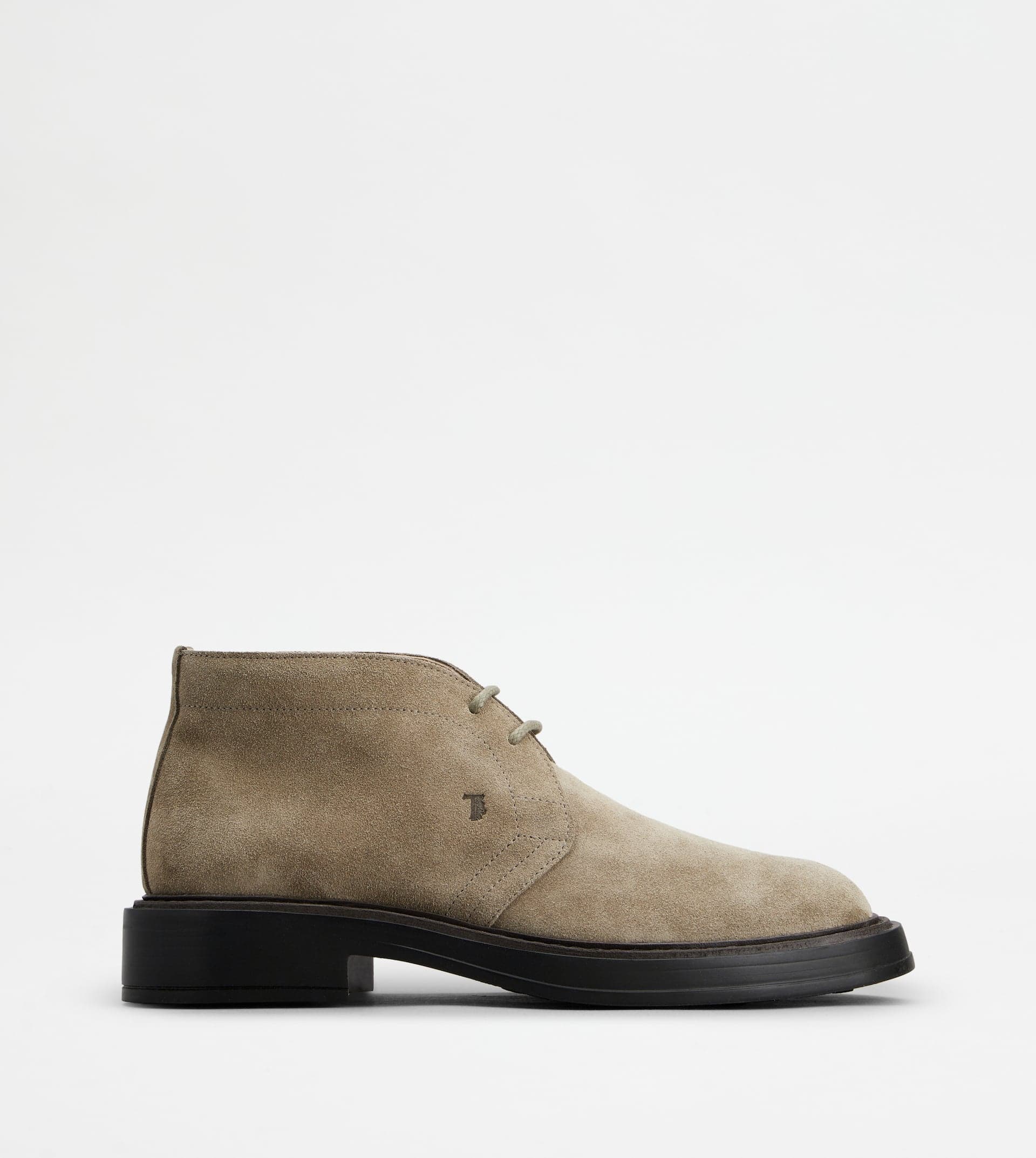 Desert Boots in Suede — Beige — XXM61K00D80RE0C405