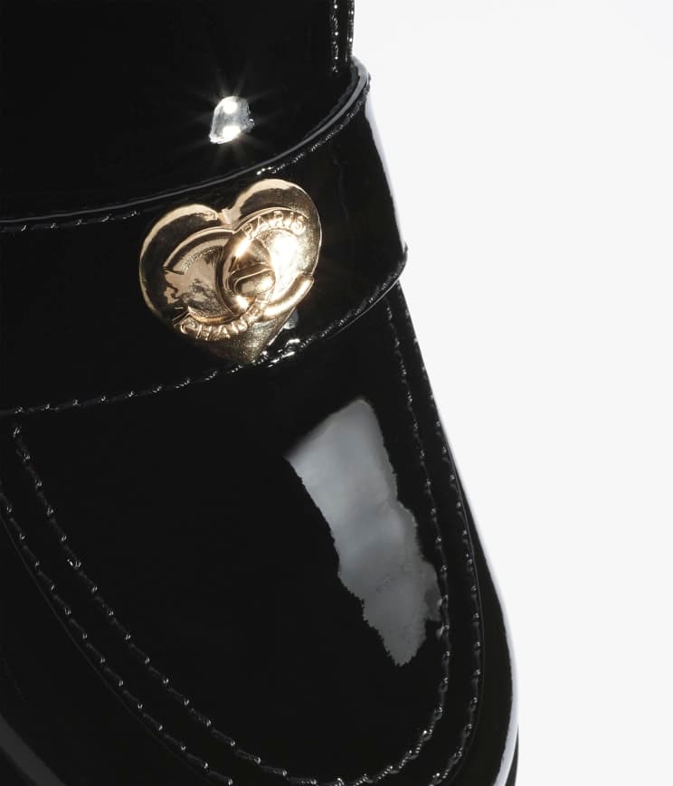 Loafers — Patent calfskin & metal — G39697X5682894305