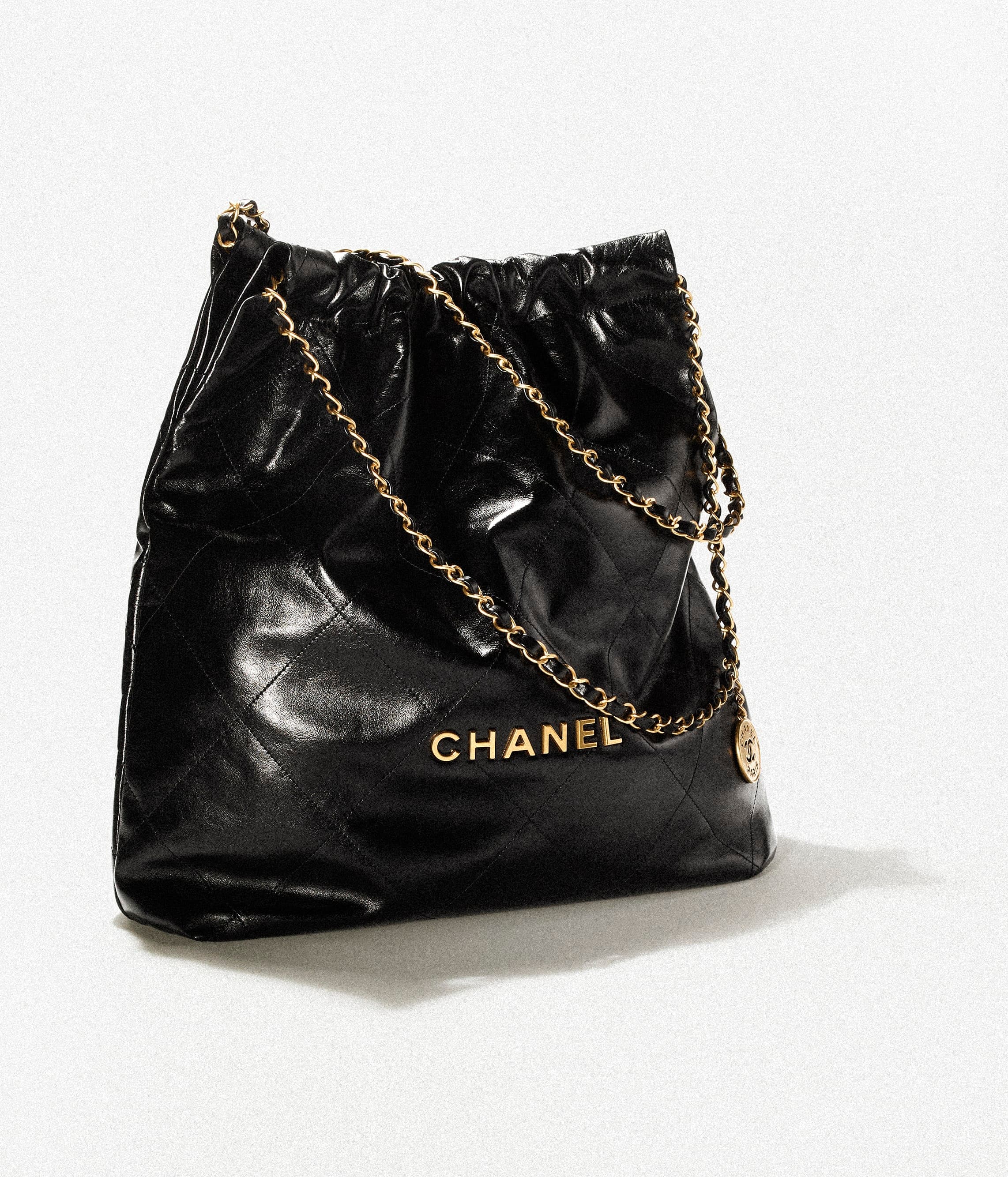 22 large handbag, Shiny calfskin & gold-tone metal , black — AS3262B0803794305