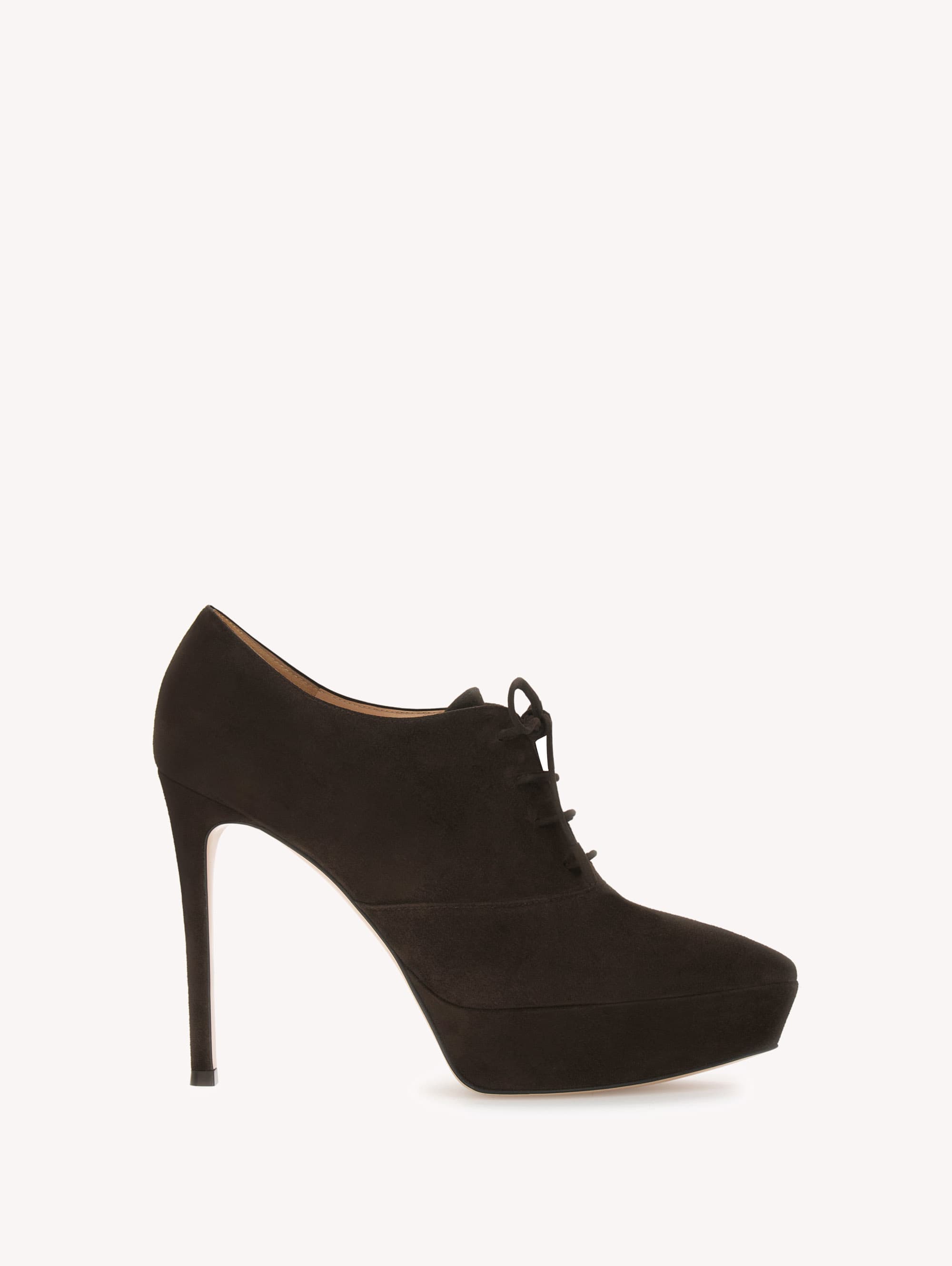 Kourtney — G25412.85RIC.CAMMOKA